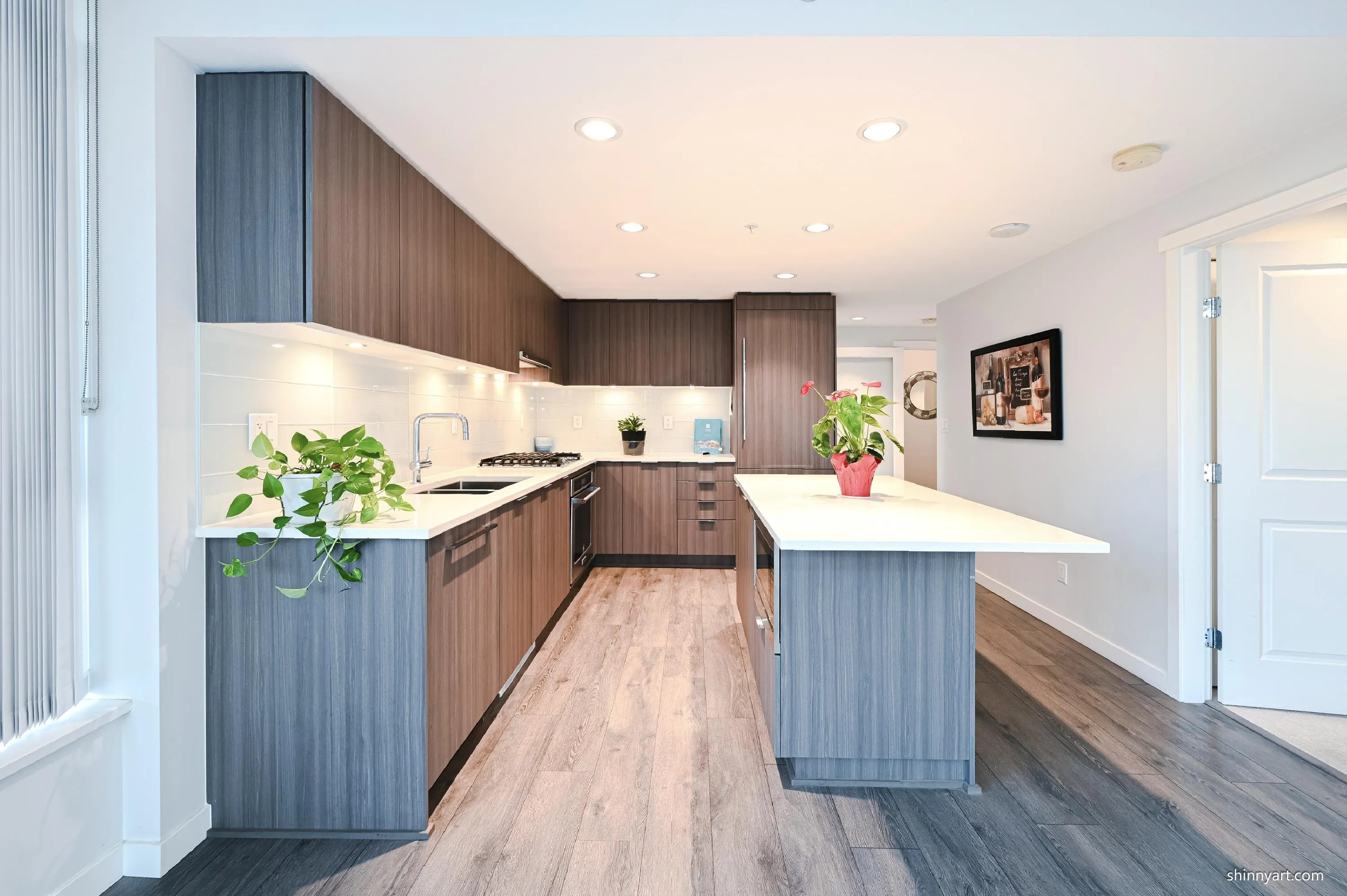 1808 2388 Madison Avenue