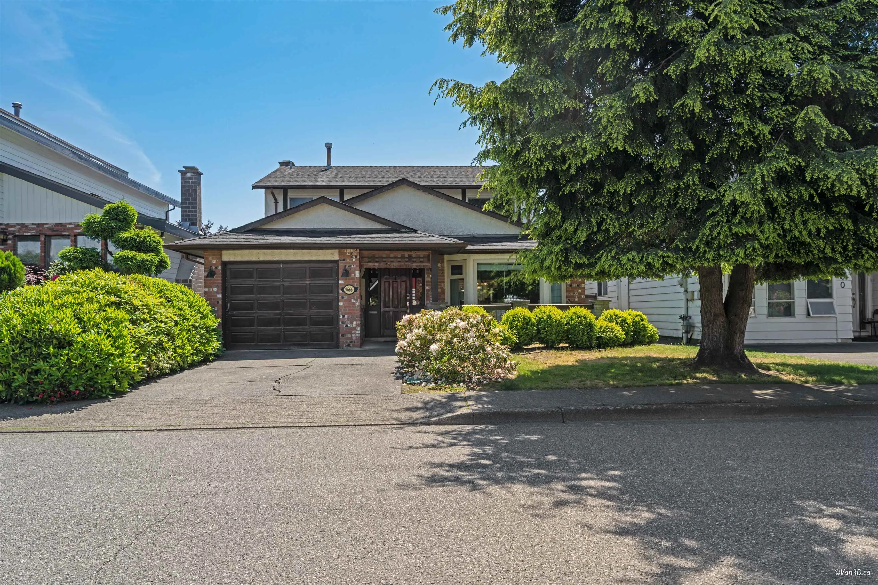 9666 Ashwood Drive