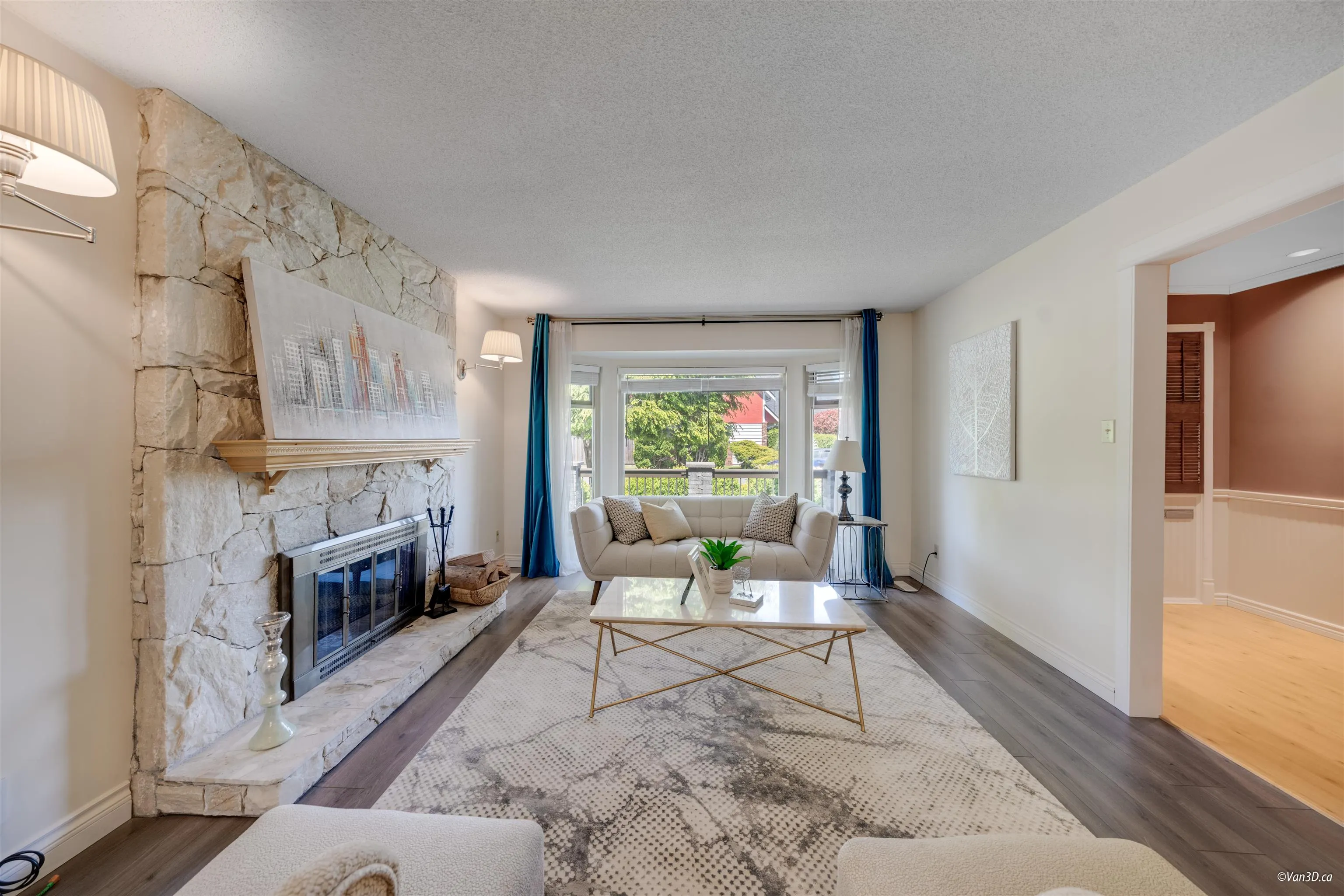 9666 Ashwood Drive