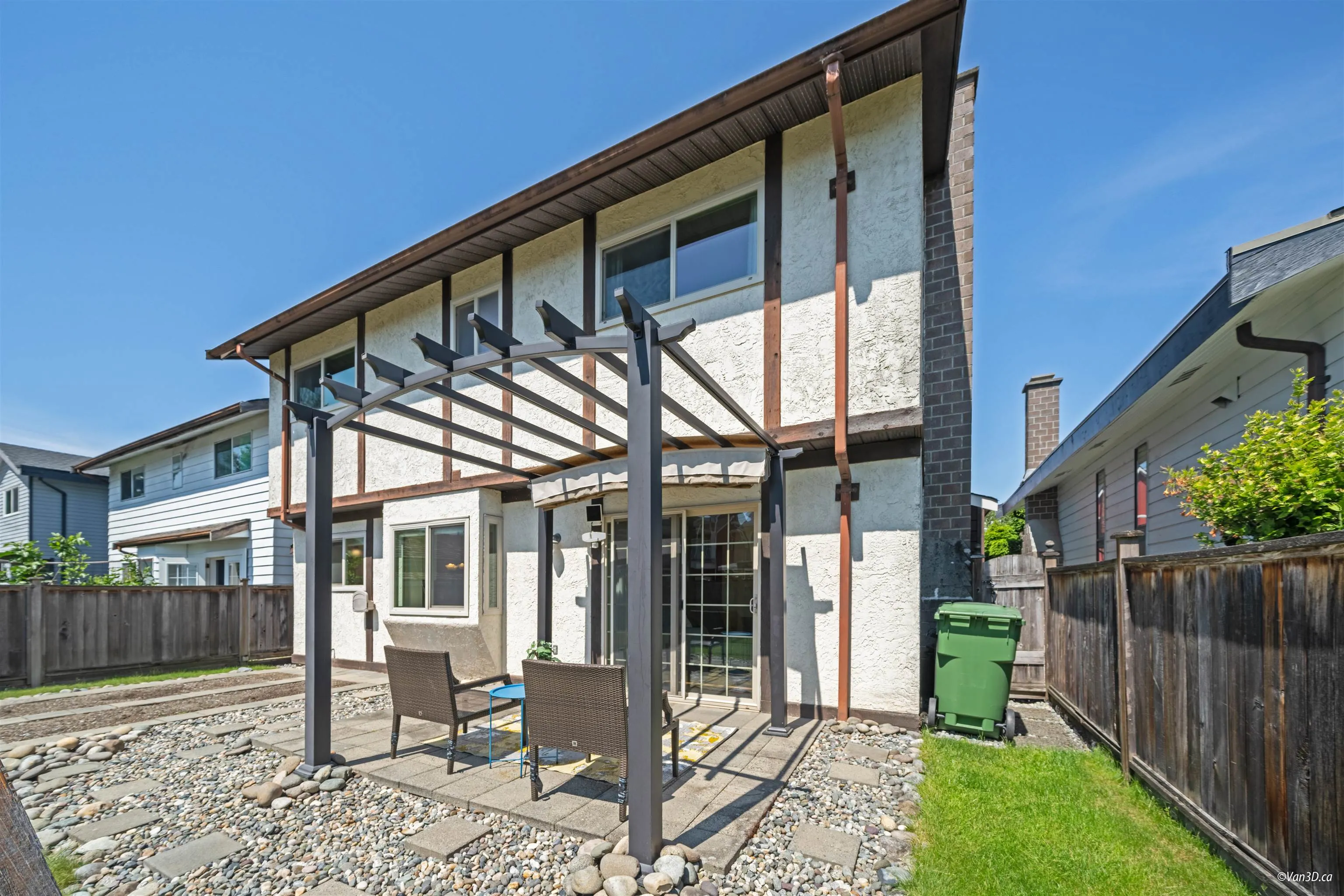 9666 Ashwood Drive