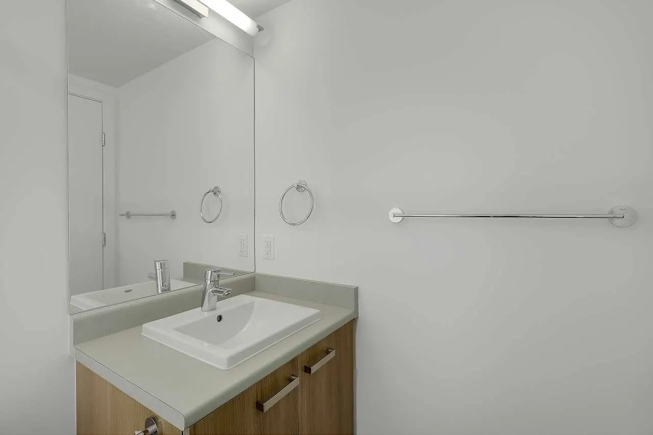 2305 13325 102a Avenue