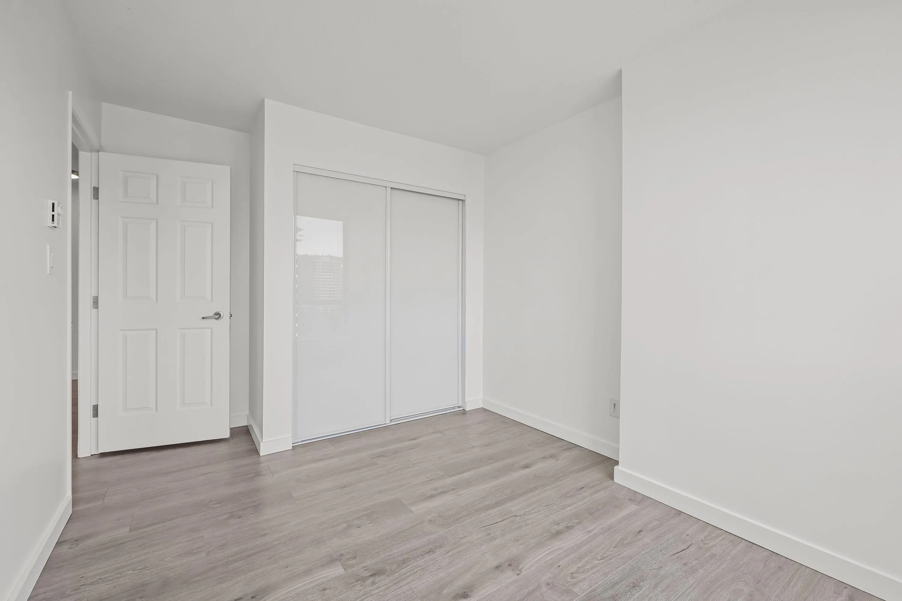 2305 9603 Manchester Drive