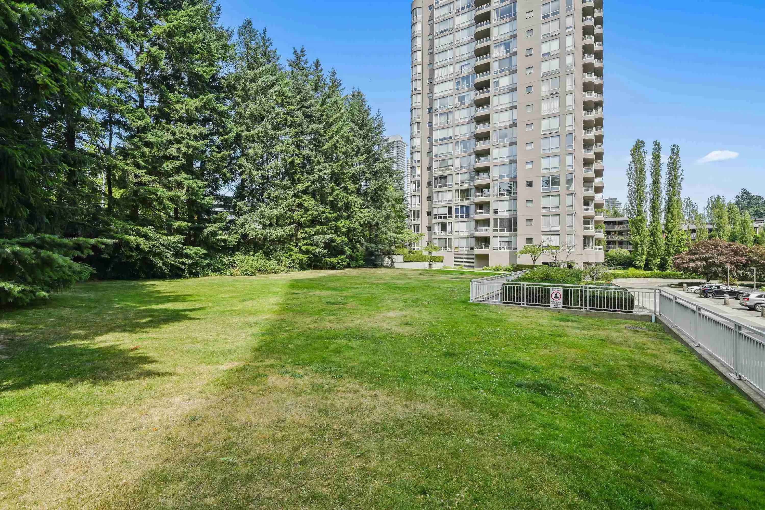 2305 9603 Manchester Drive
