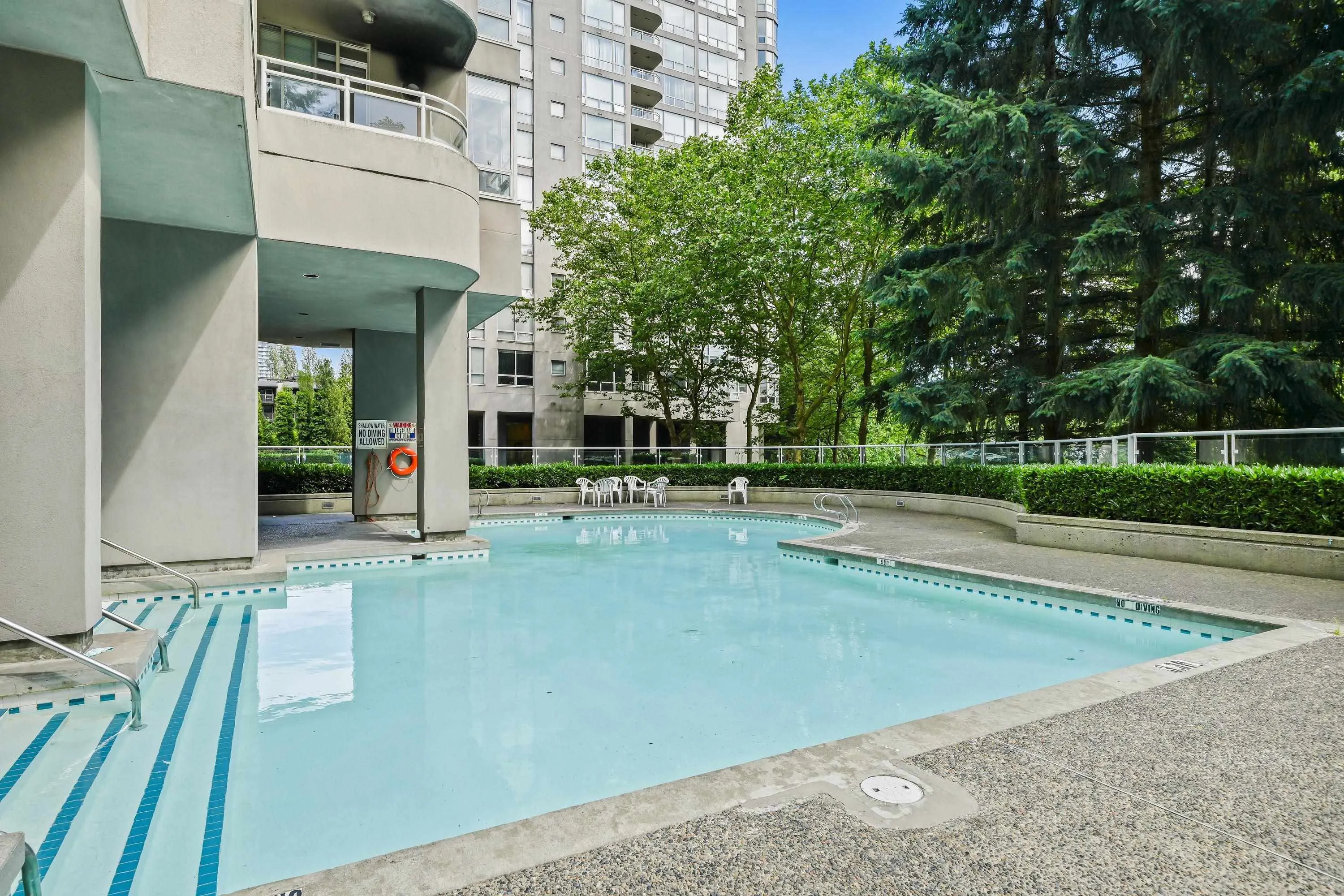 2305 9603 Manchester Drive