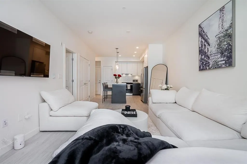 B110 20834 80 Avenue
