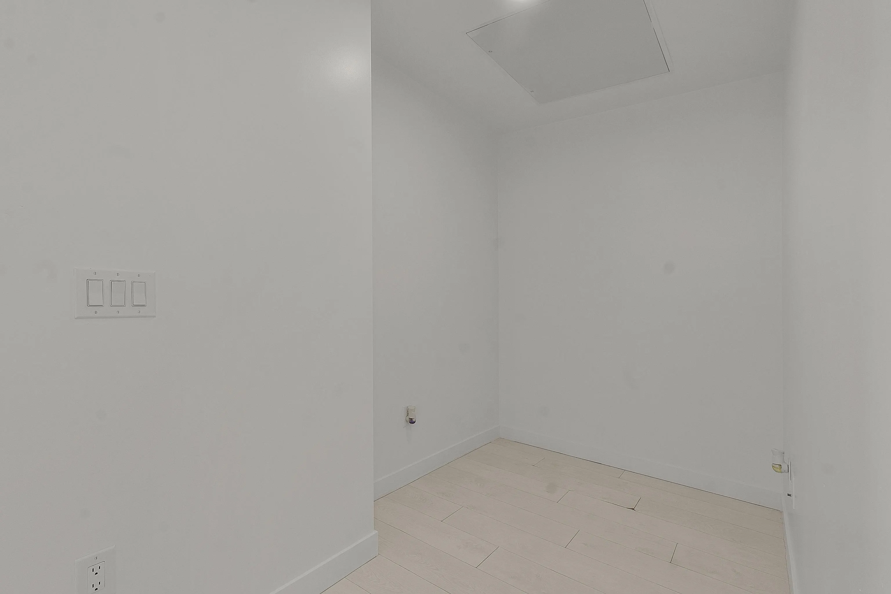 509 13439 94a Avenue
