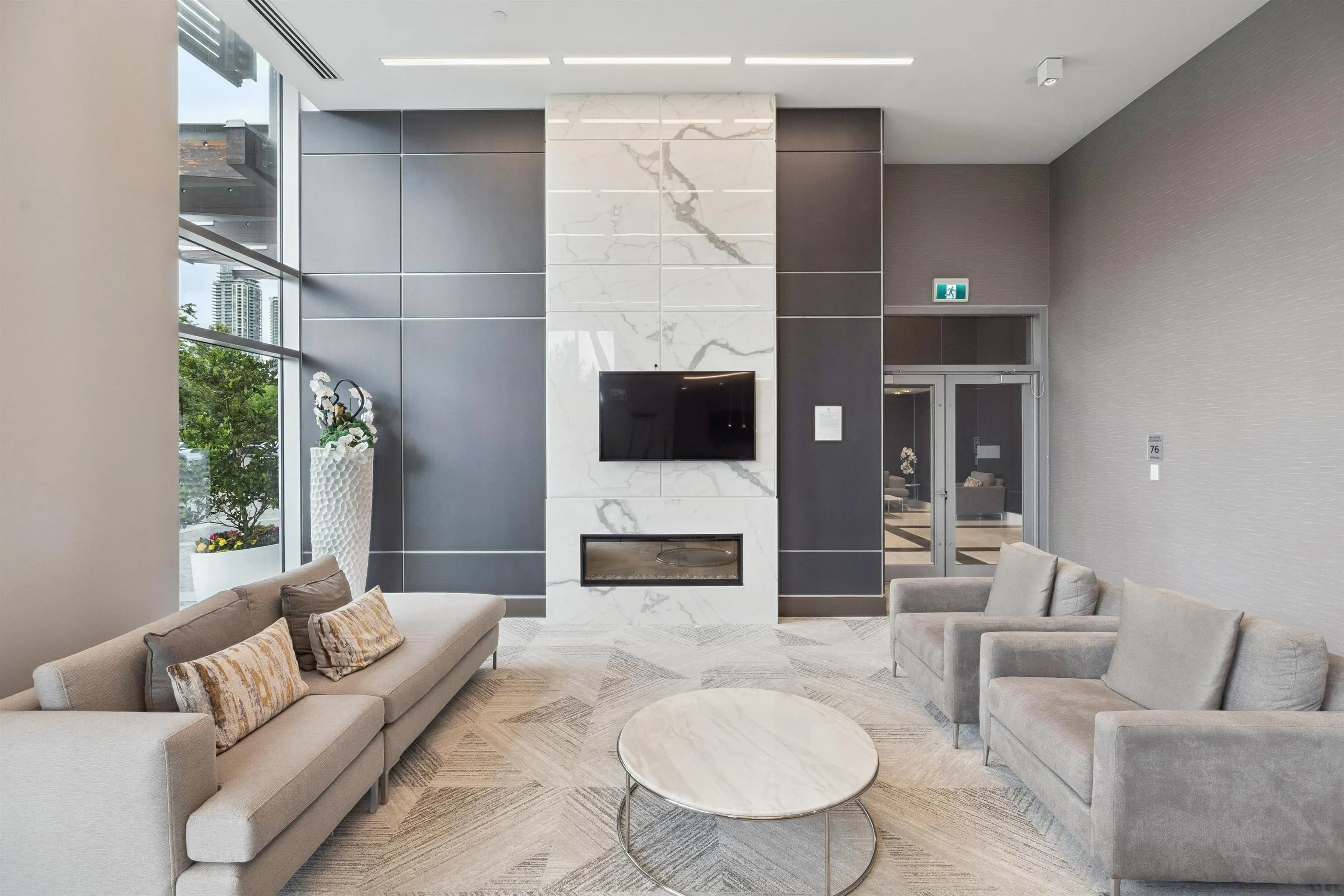 3408 2388 Madison Avenue