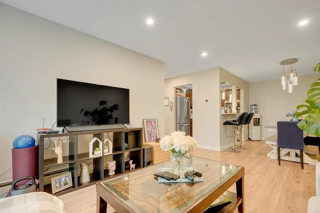 121 32850 George Ferguson Way