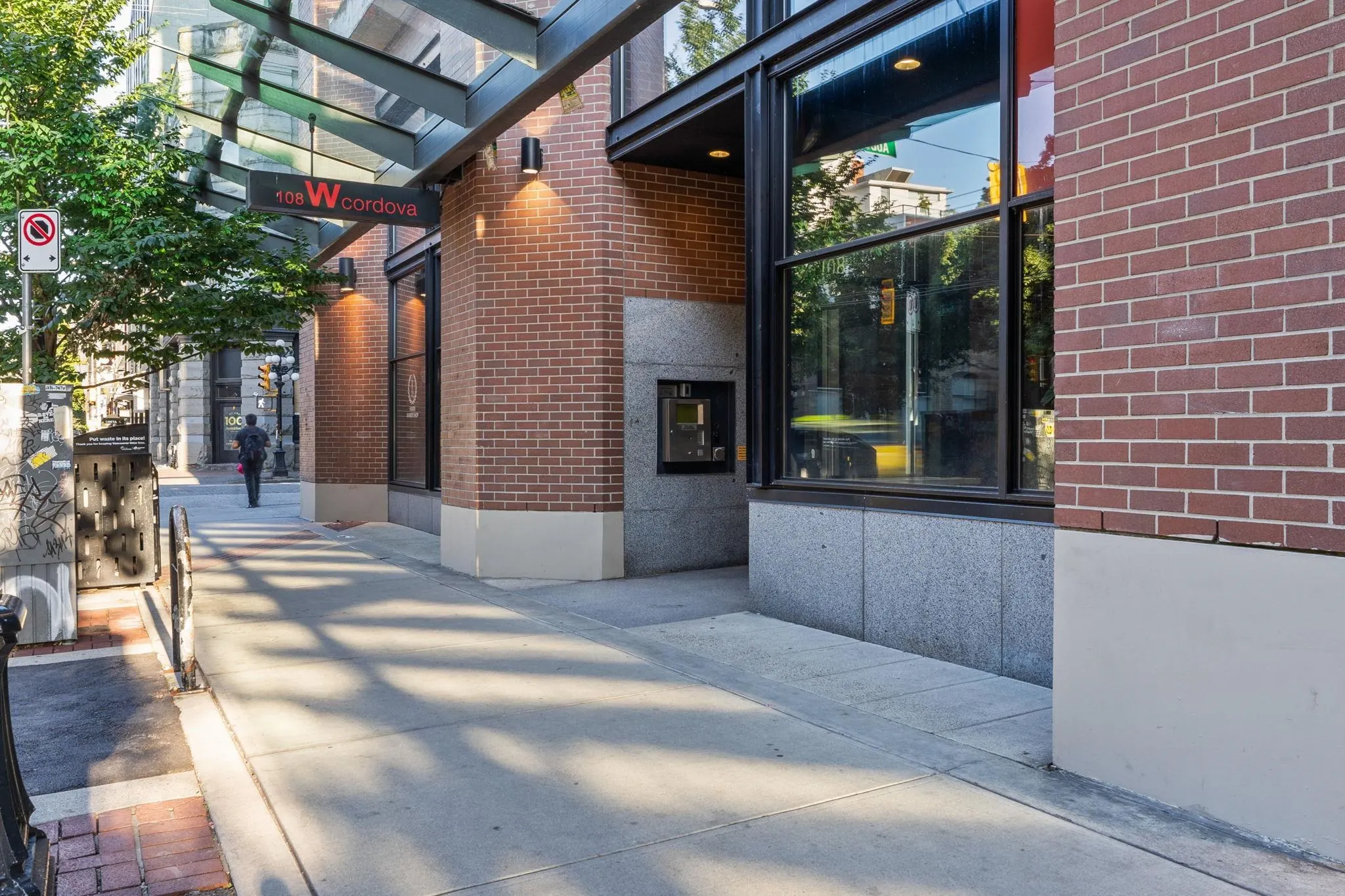 2404 108 W Cordova Street