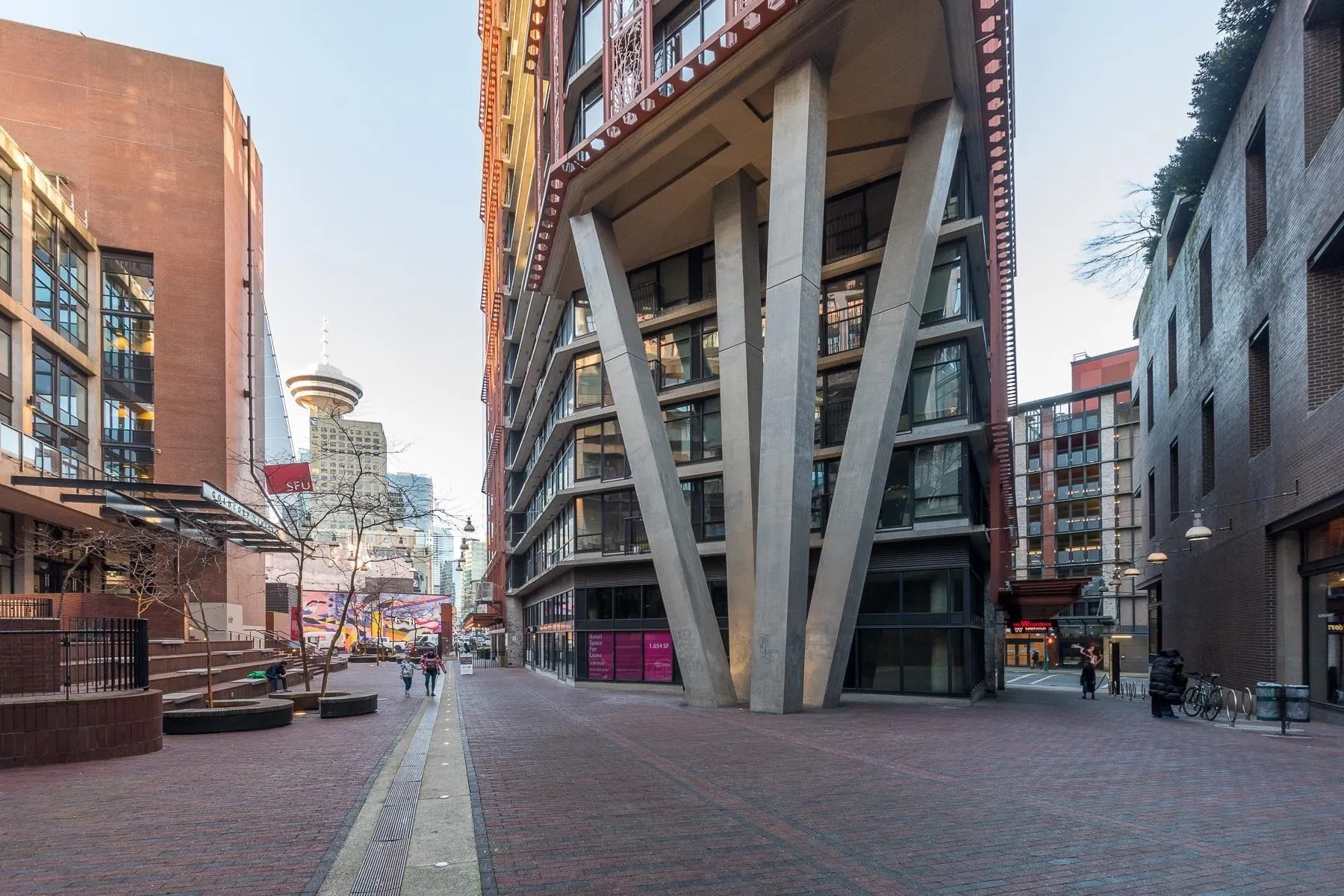 2404 108 W Cordova Street