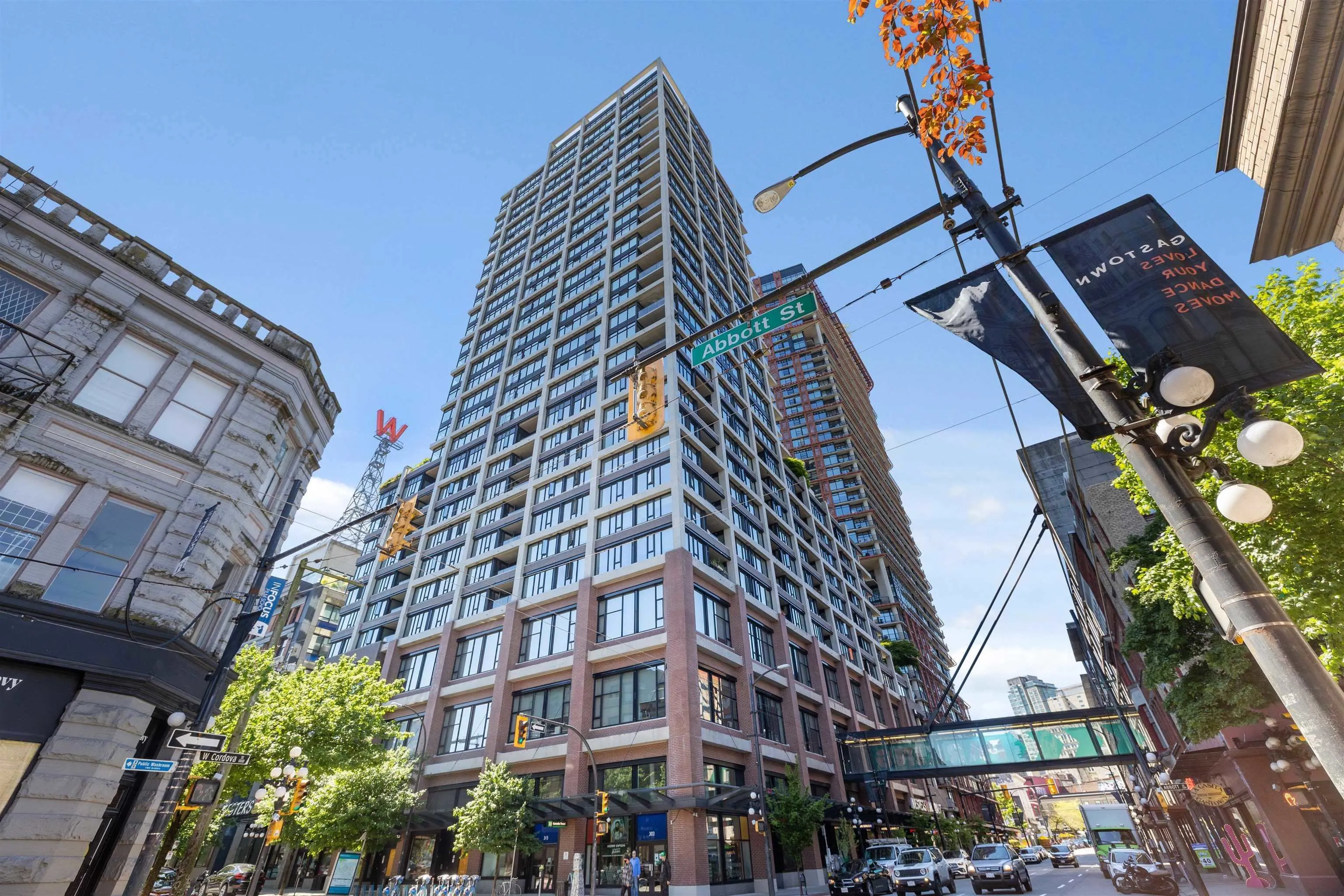 2404 108 W Cordova Street