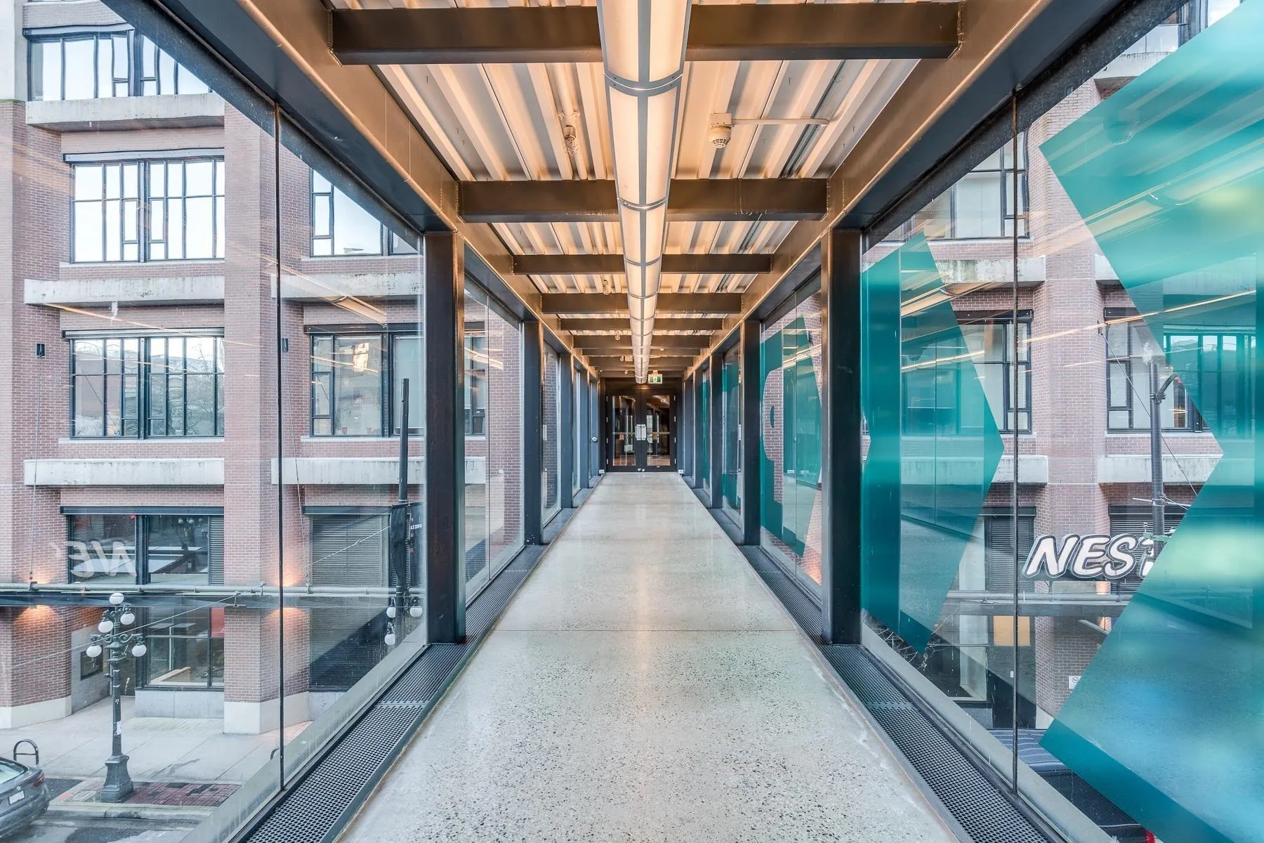 2404 108 W Cordova Street