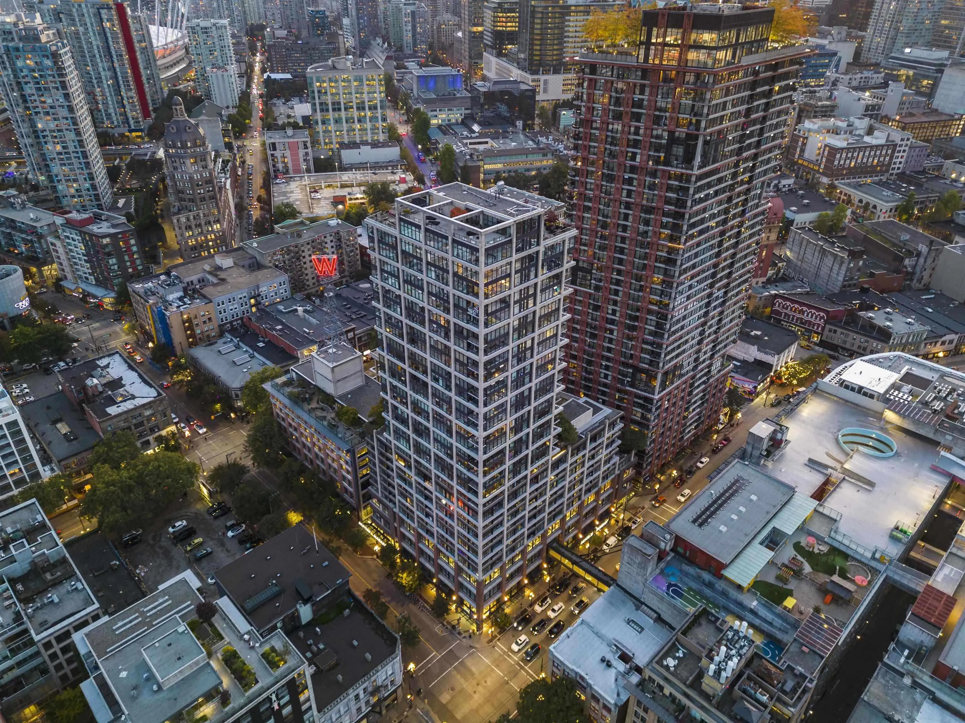 2404 108 W Cordova Street