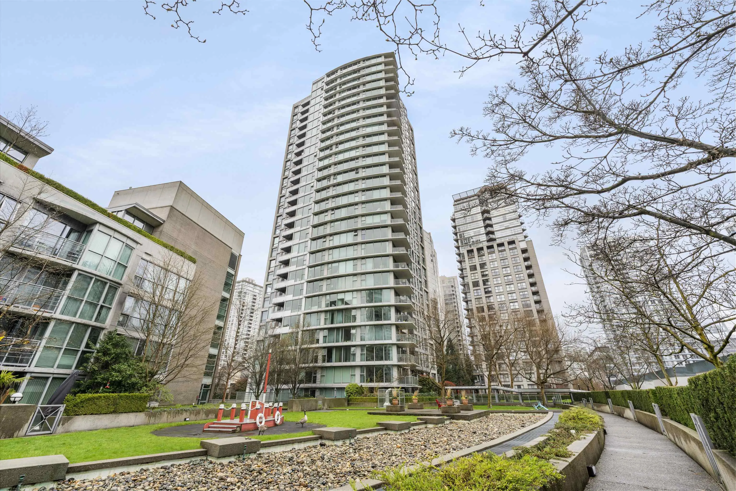 1708 1008 Cambie Street