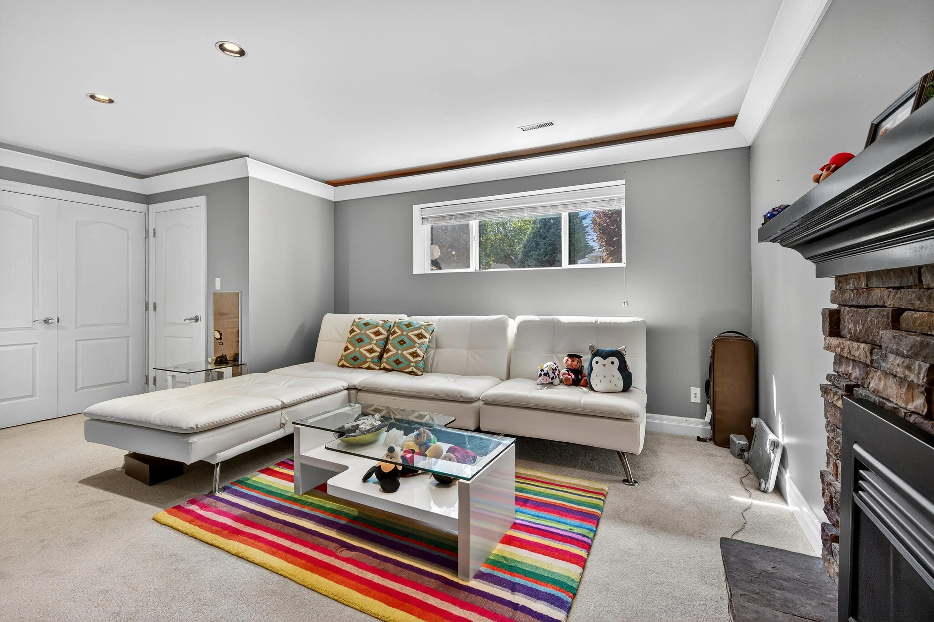 4938 Pioneer Avenue