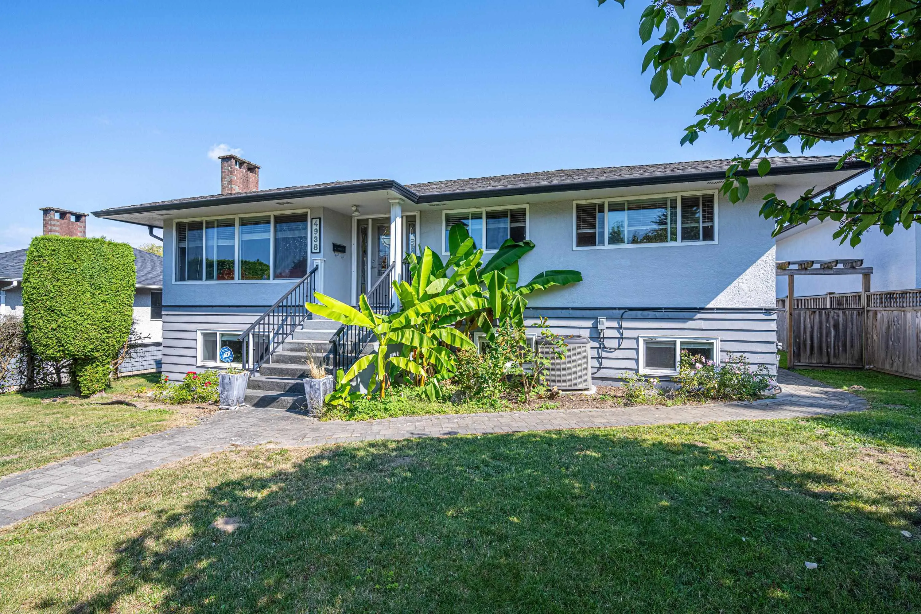 4938 Pioneer Avenue