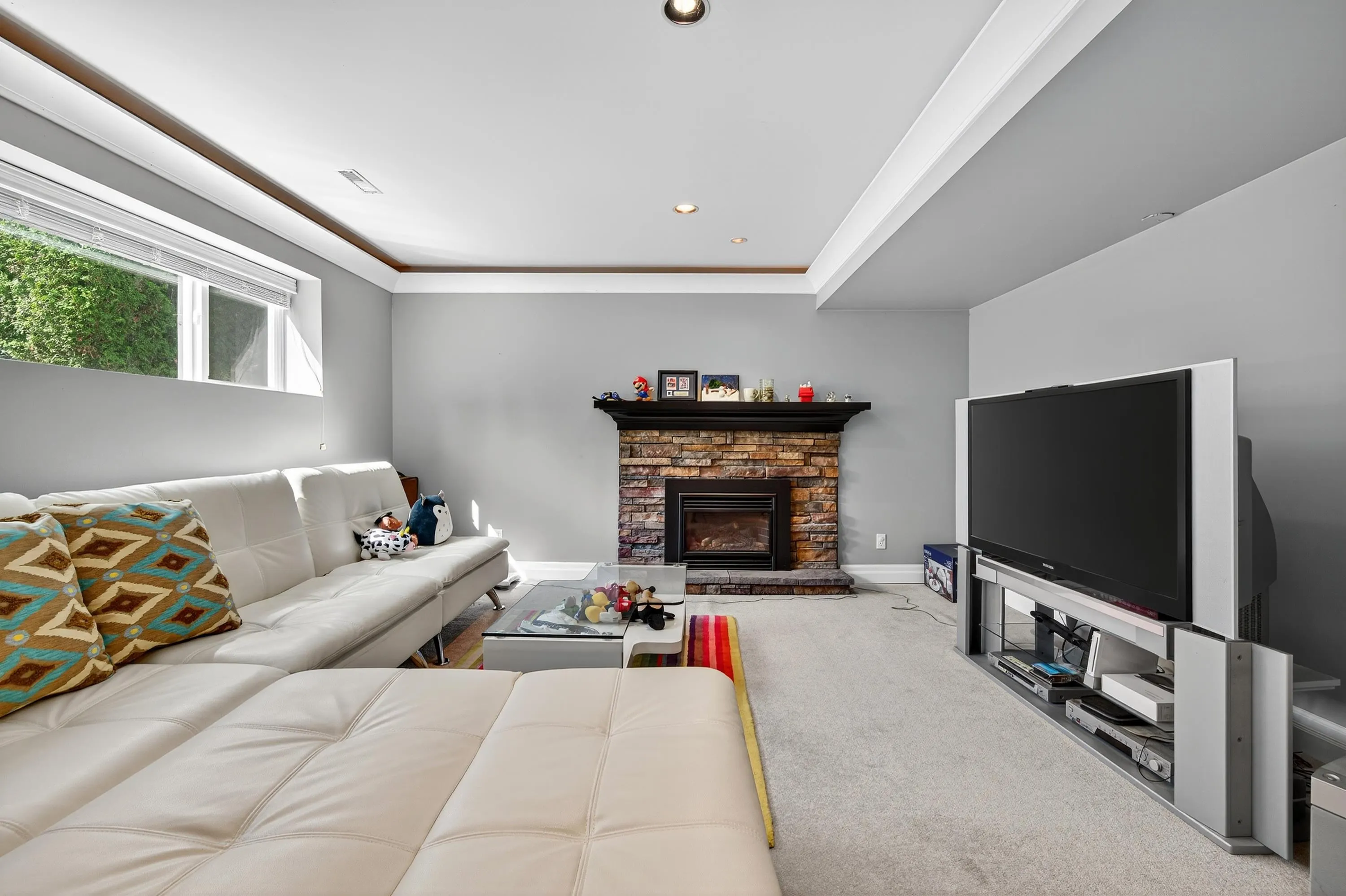 4938 Pioneer Avenue