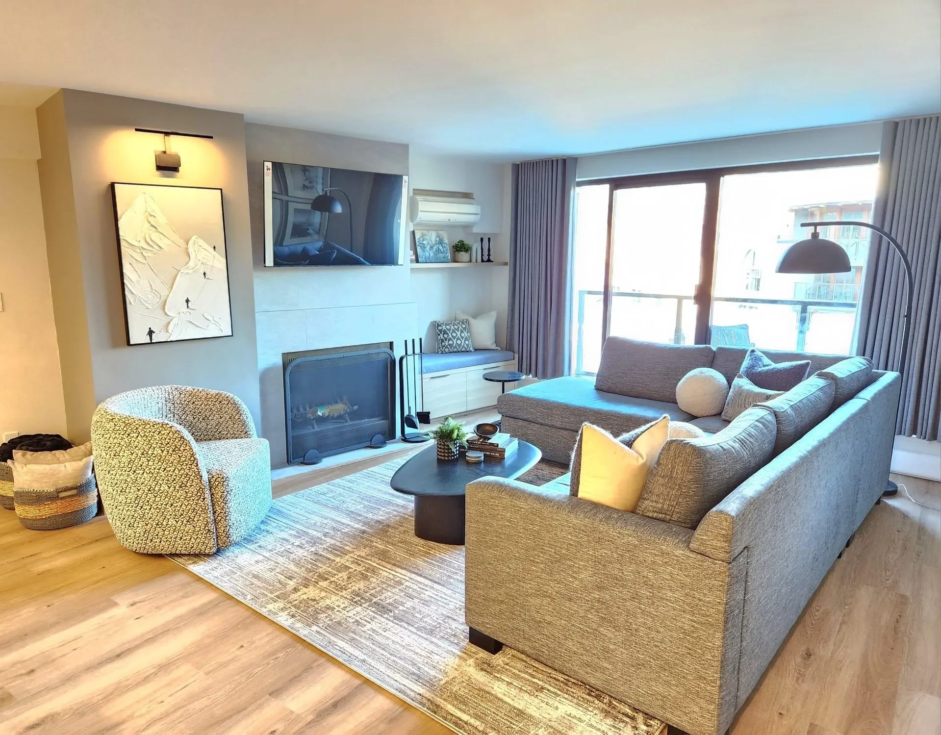 307 4280 Mountain Square