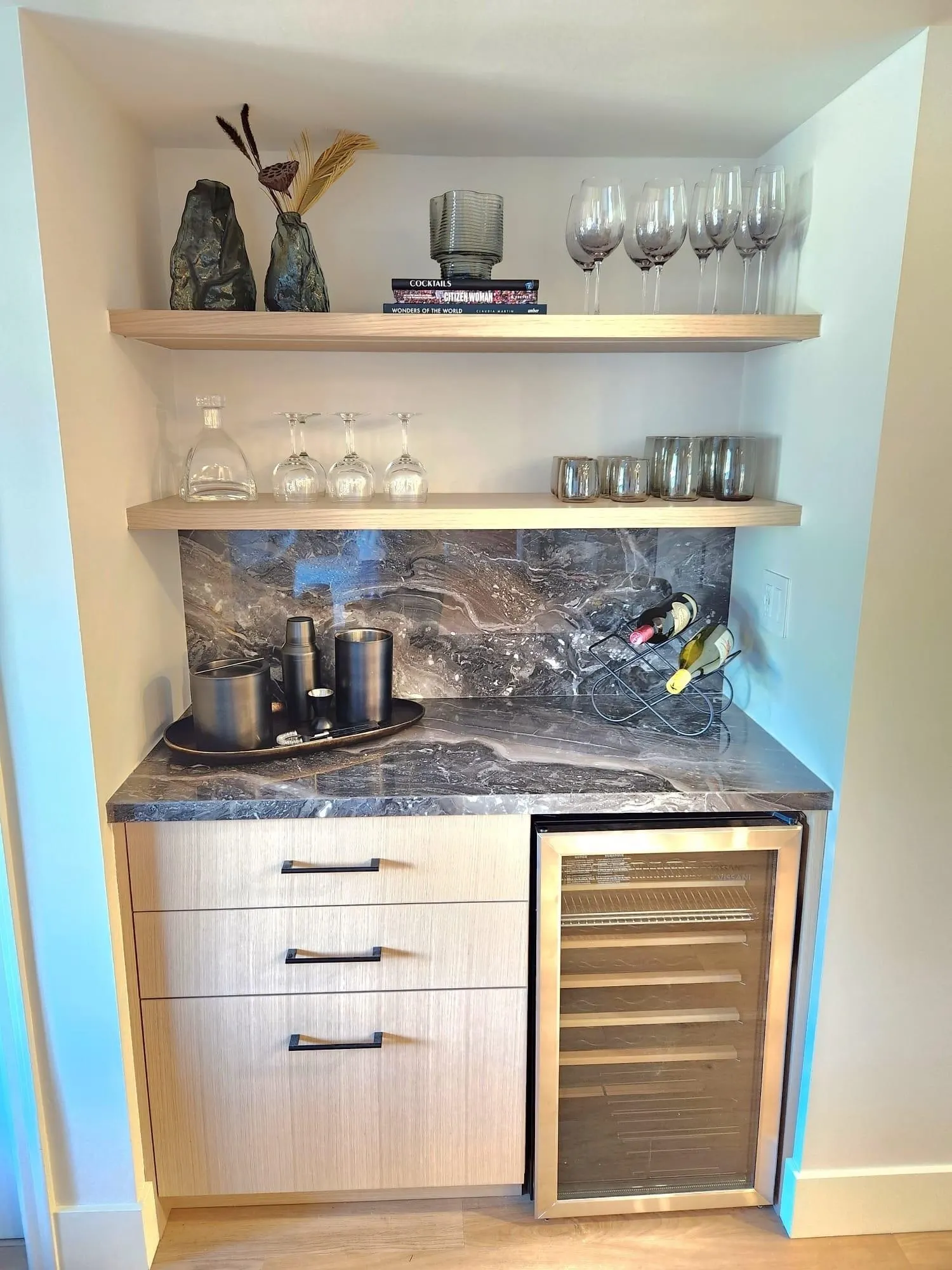 307 4280 Mountain Square