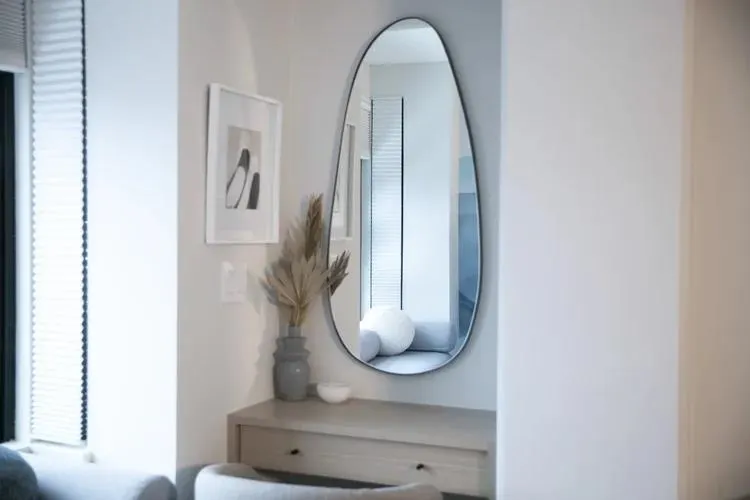 307 4280 Mountain Square