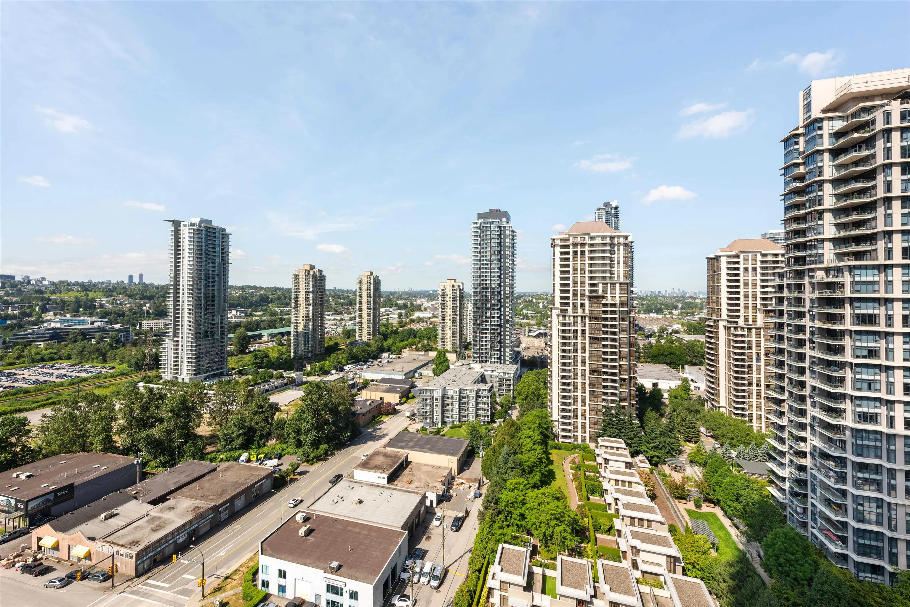 1808 2085 Skyline Court