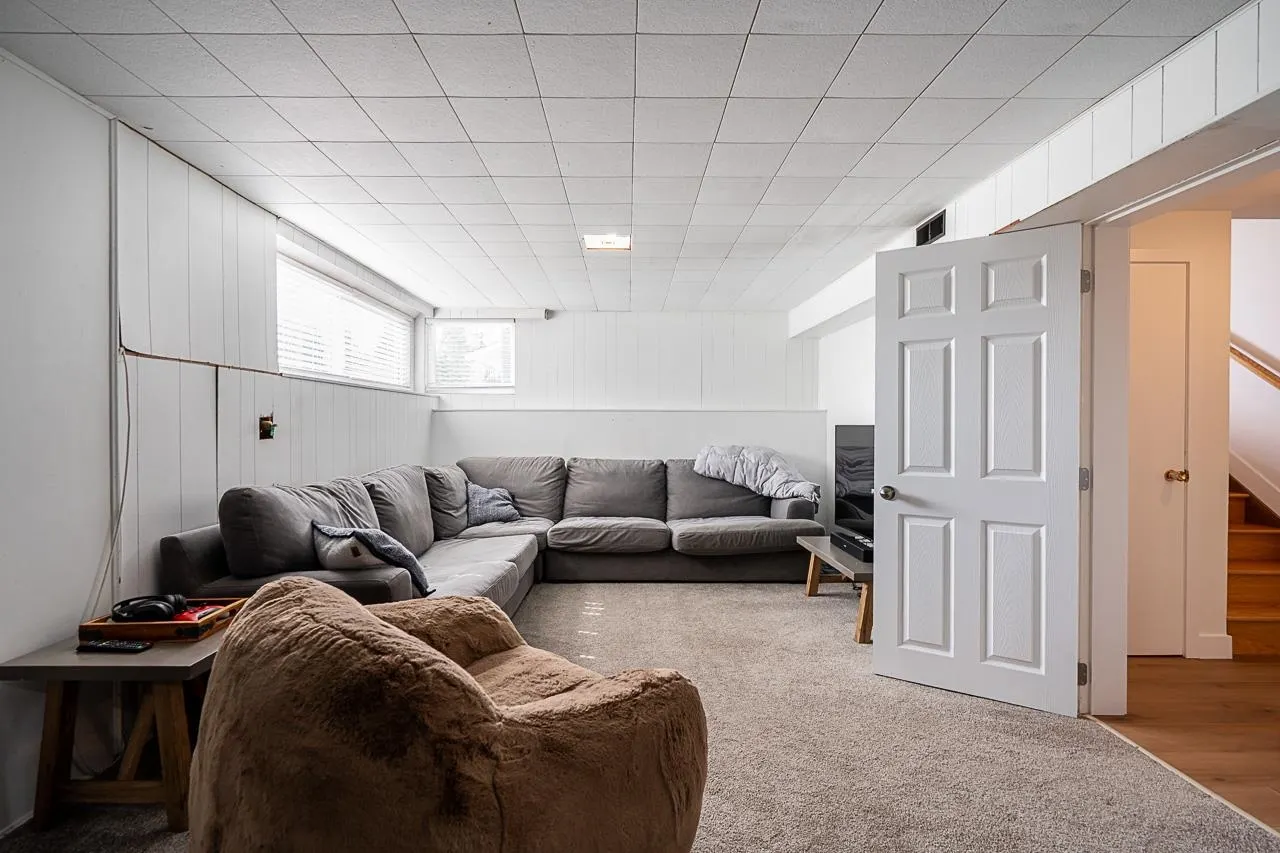 1723 Hammond Avenue