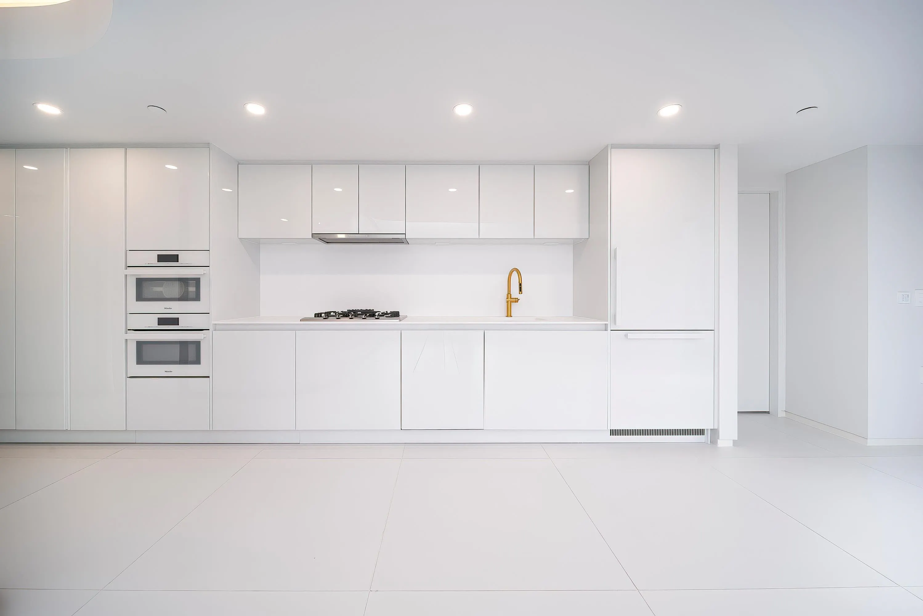 1703 1033 Nelson Street