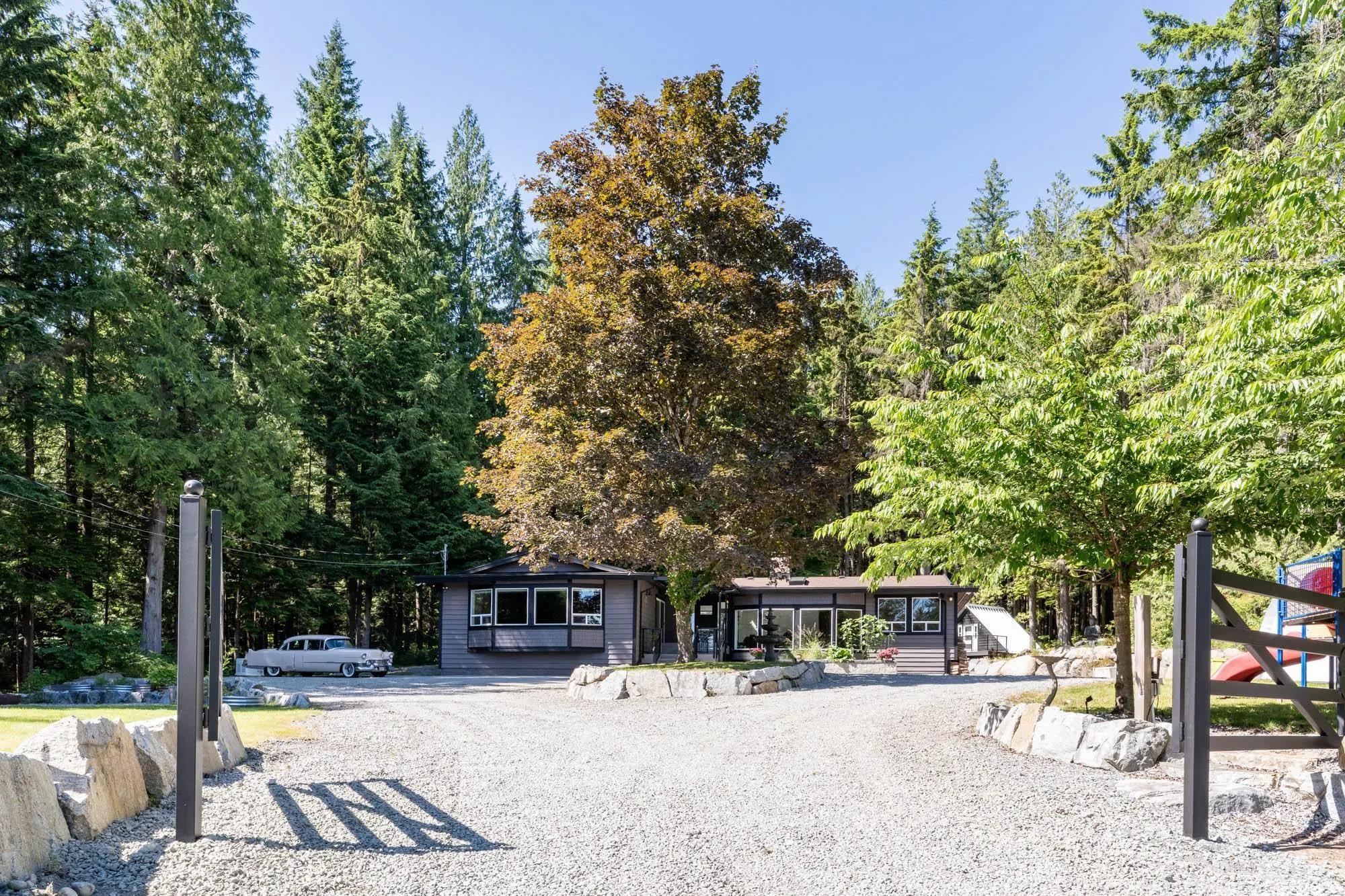 27561 Sayers Crescent