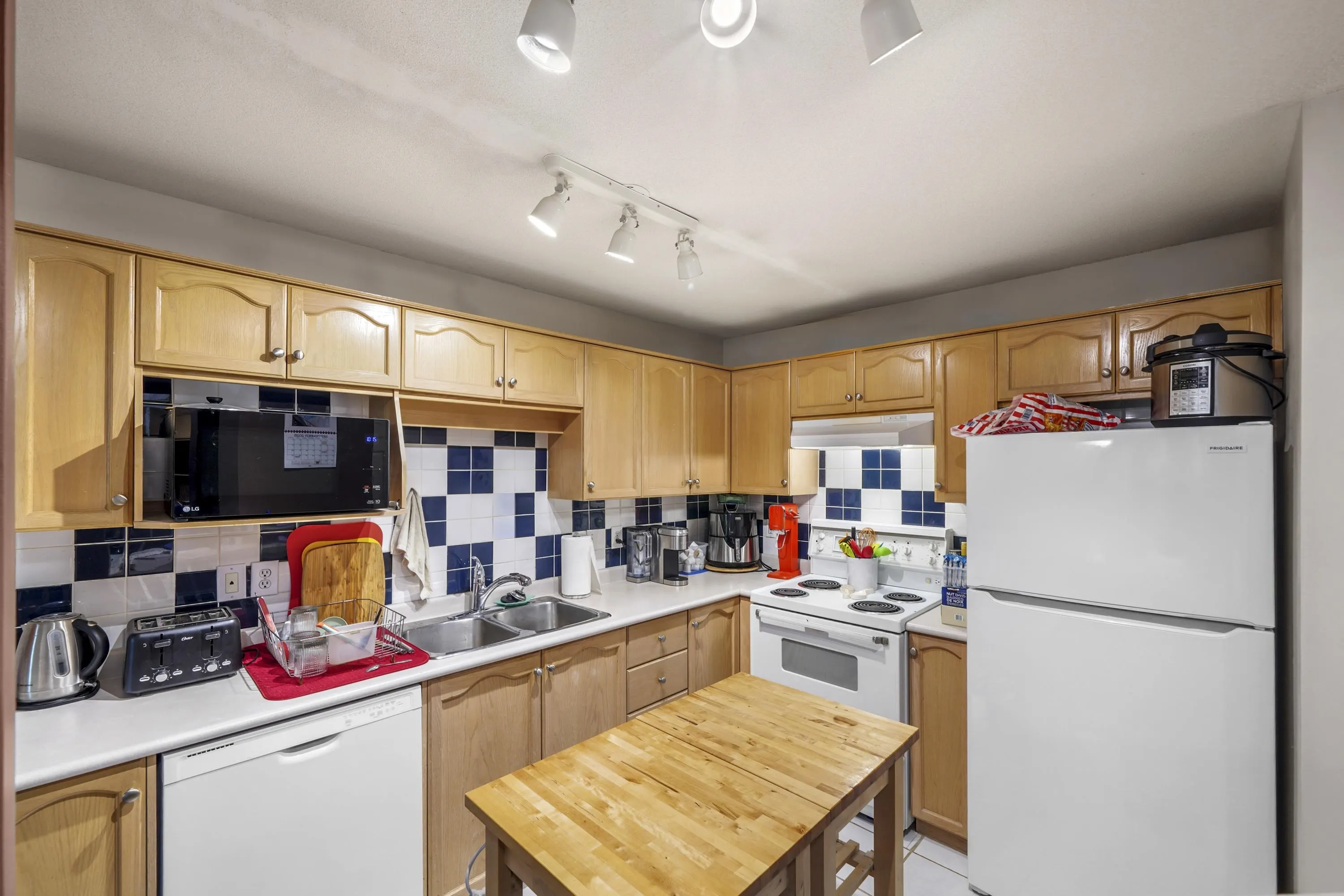 405 2615 Jane Street