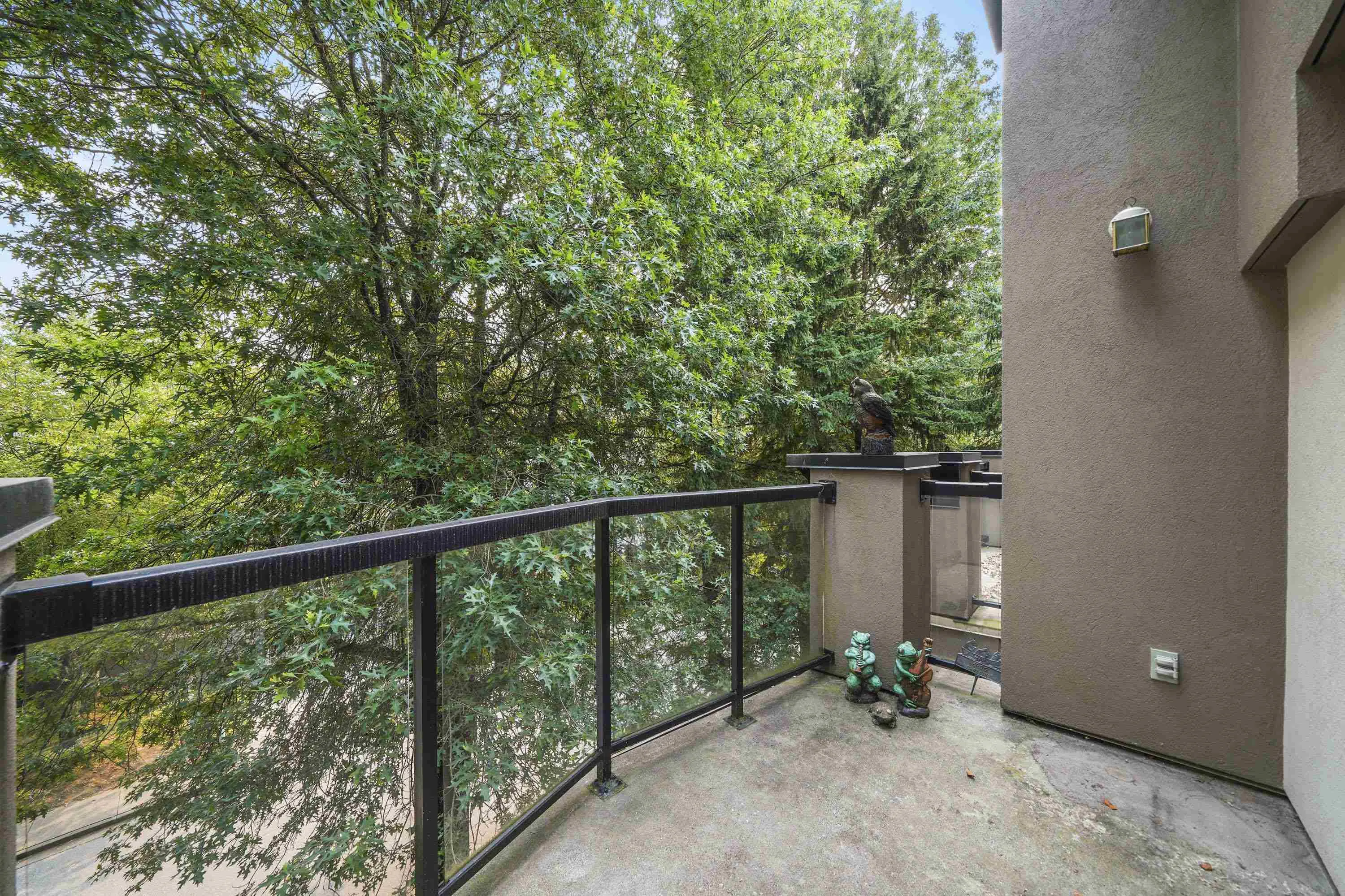 405 2615 Jane Street