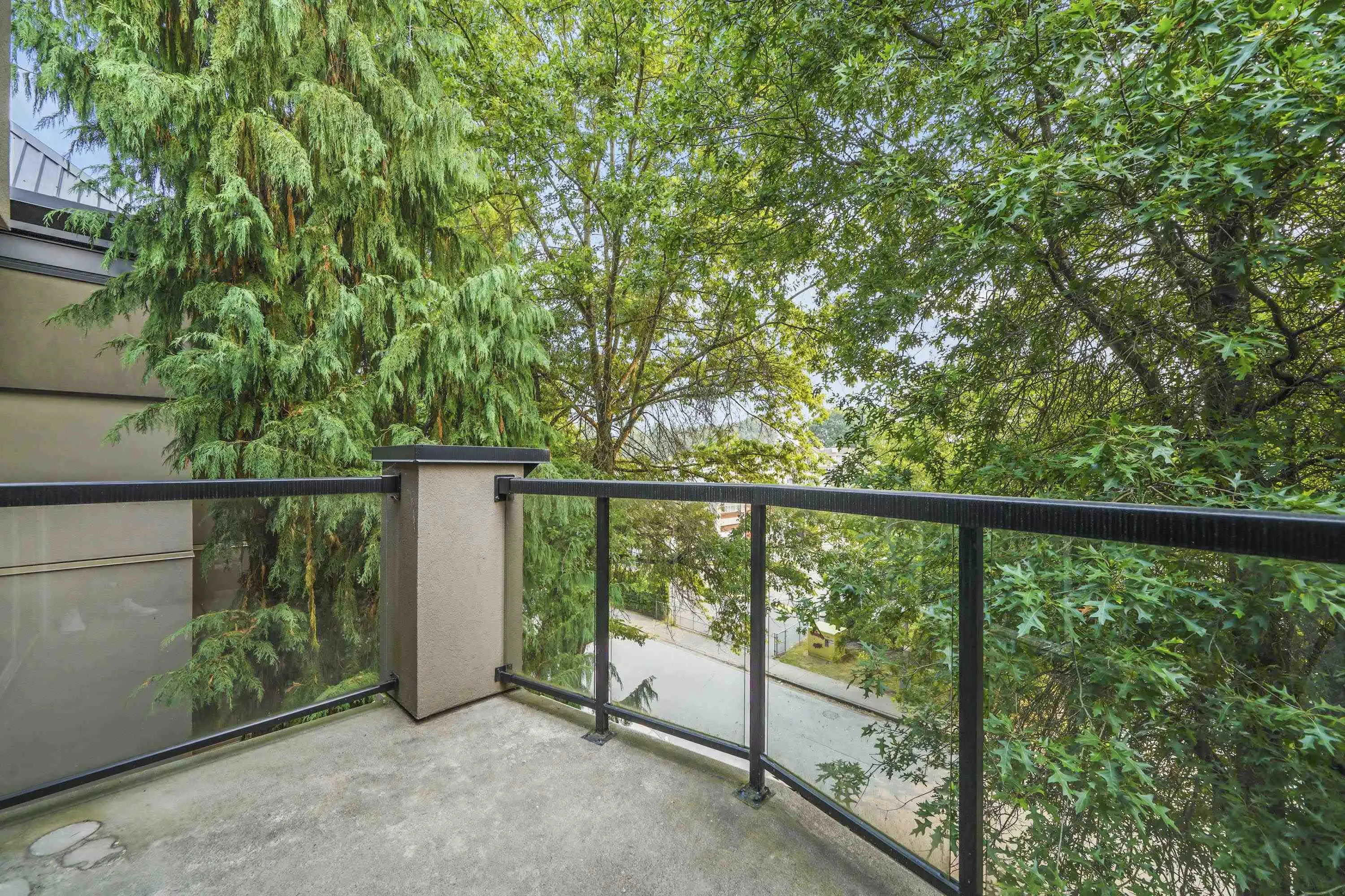 405 2615 Jane Street