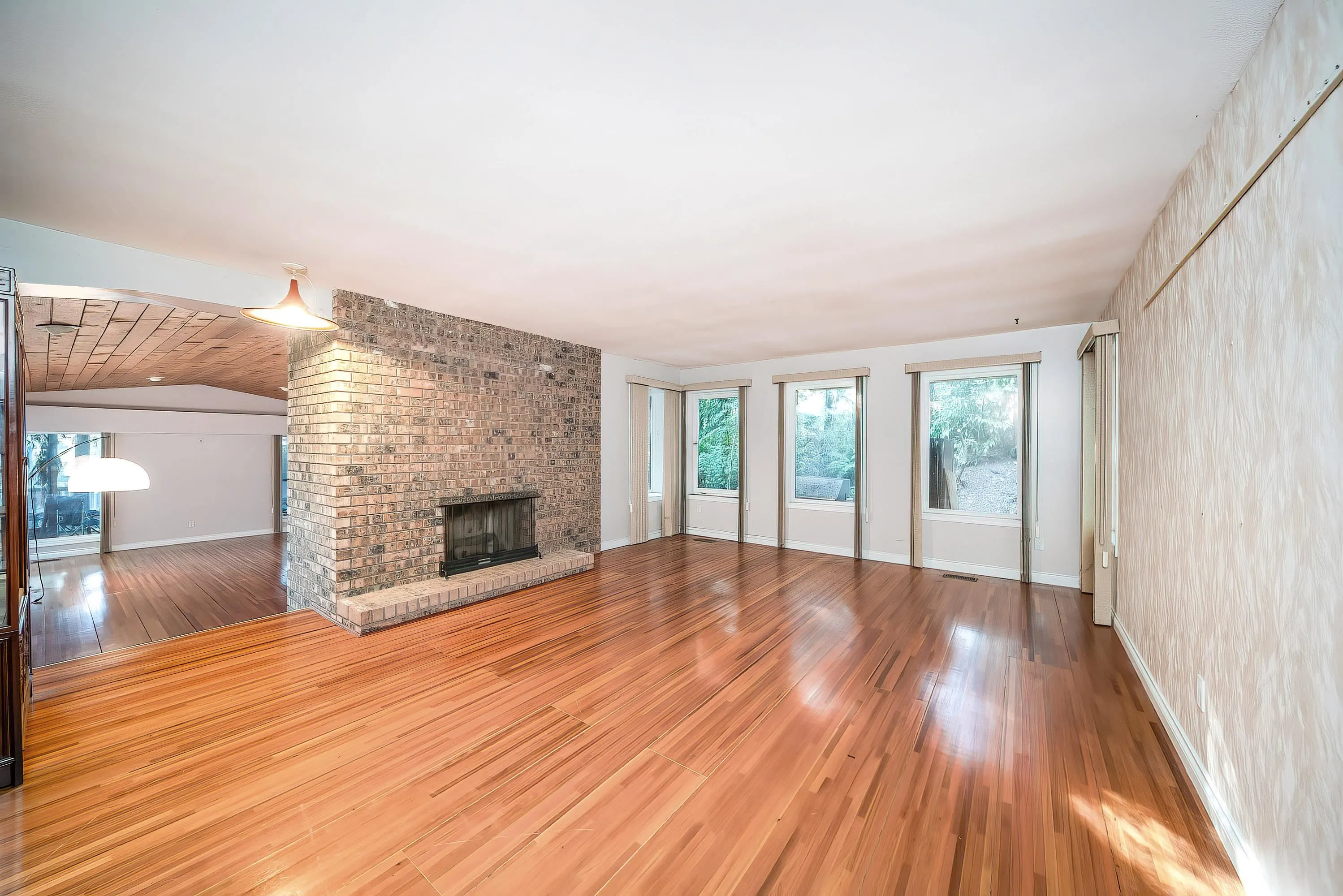 5242 Station Road