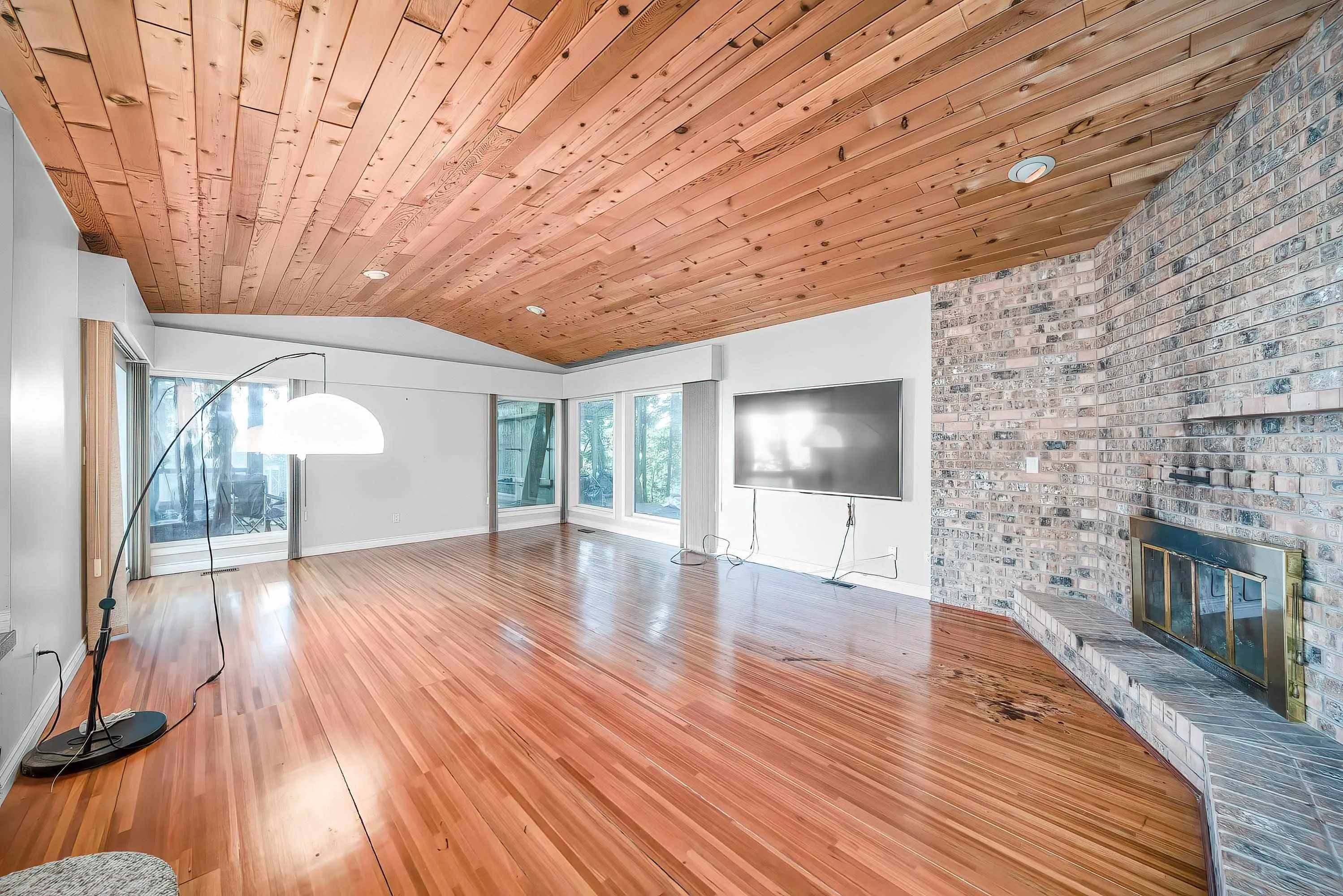 5242 Station Road