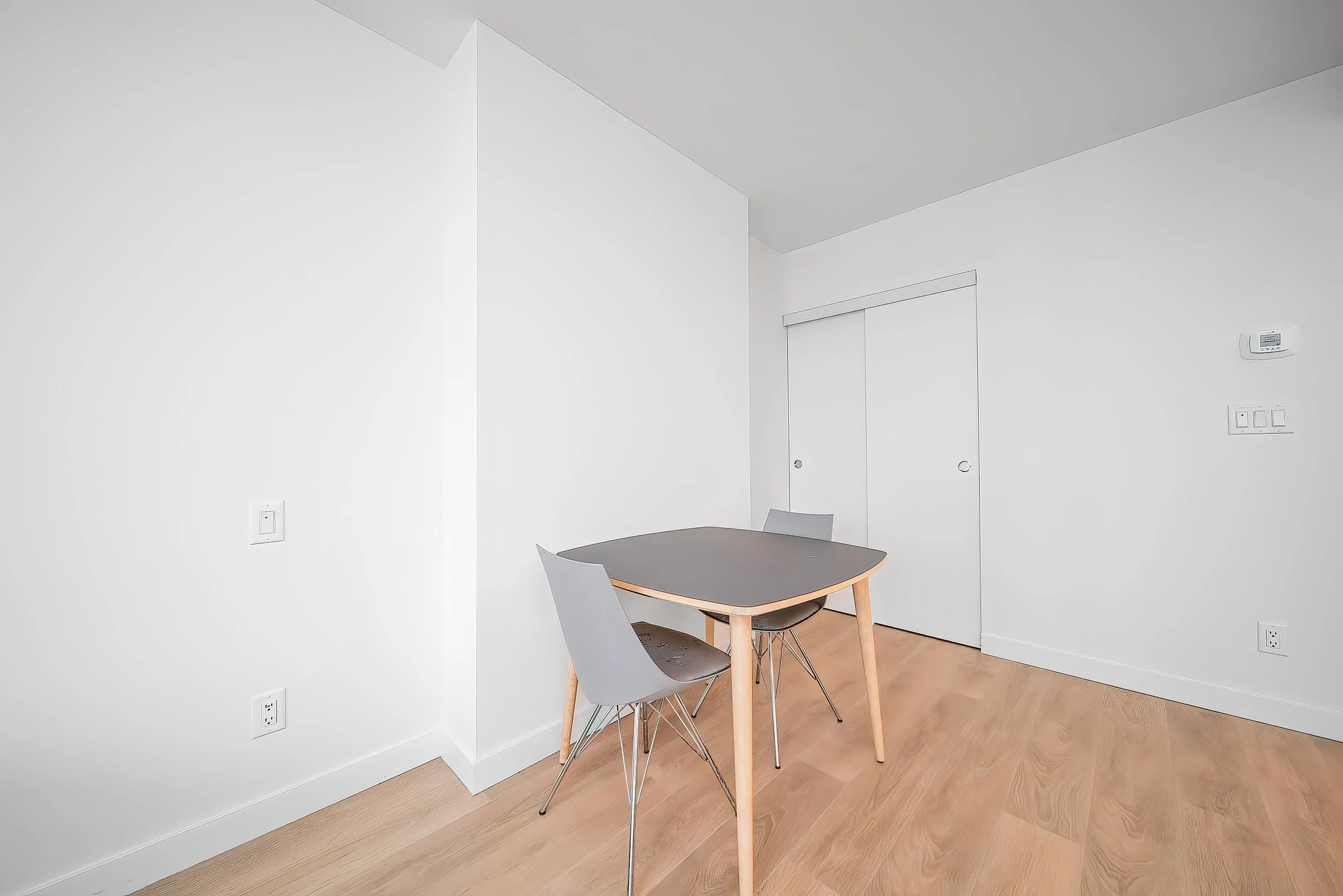 1305 308 Alderson Ave