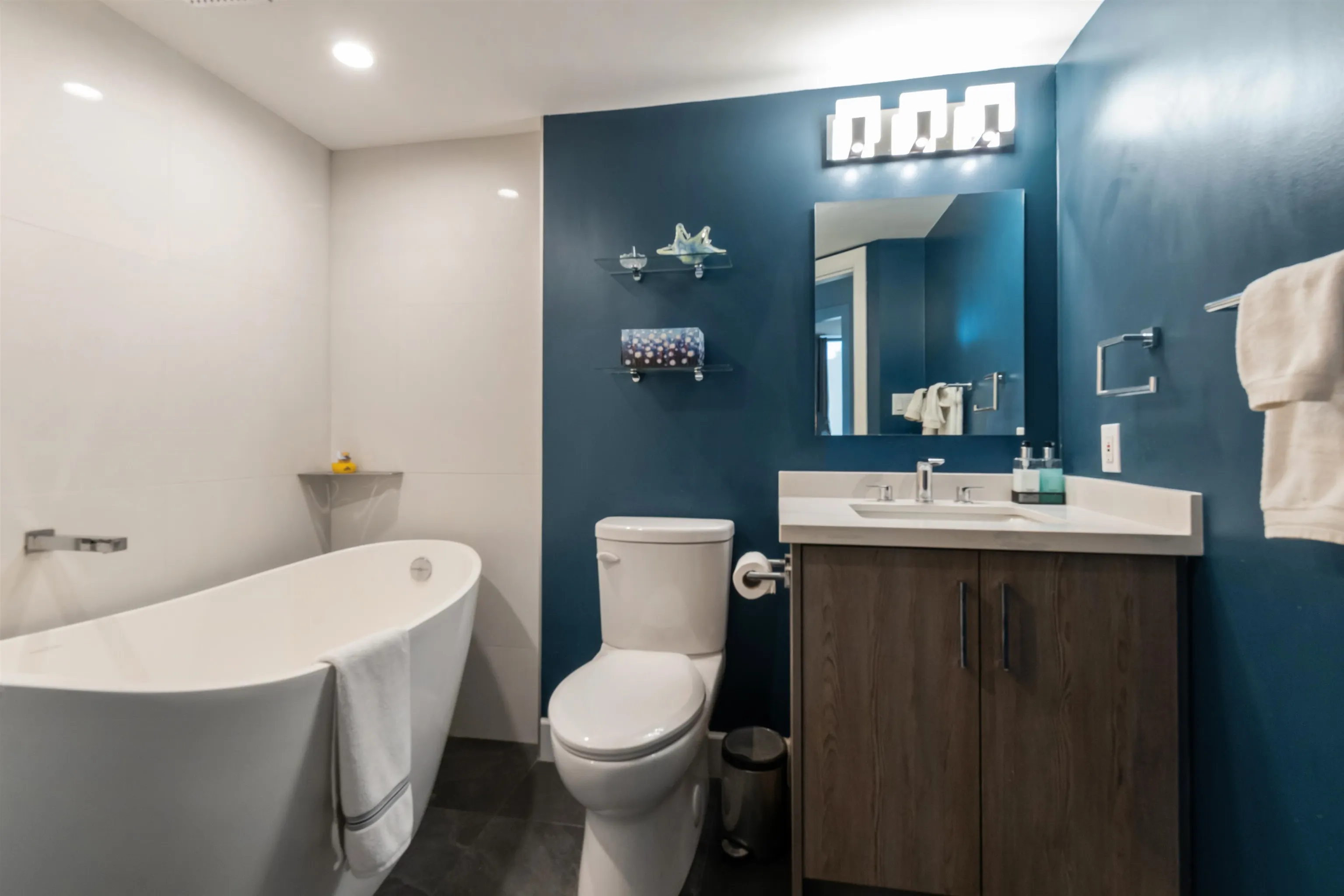 1104 38 Leopold Place