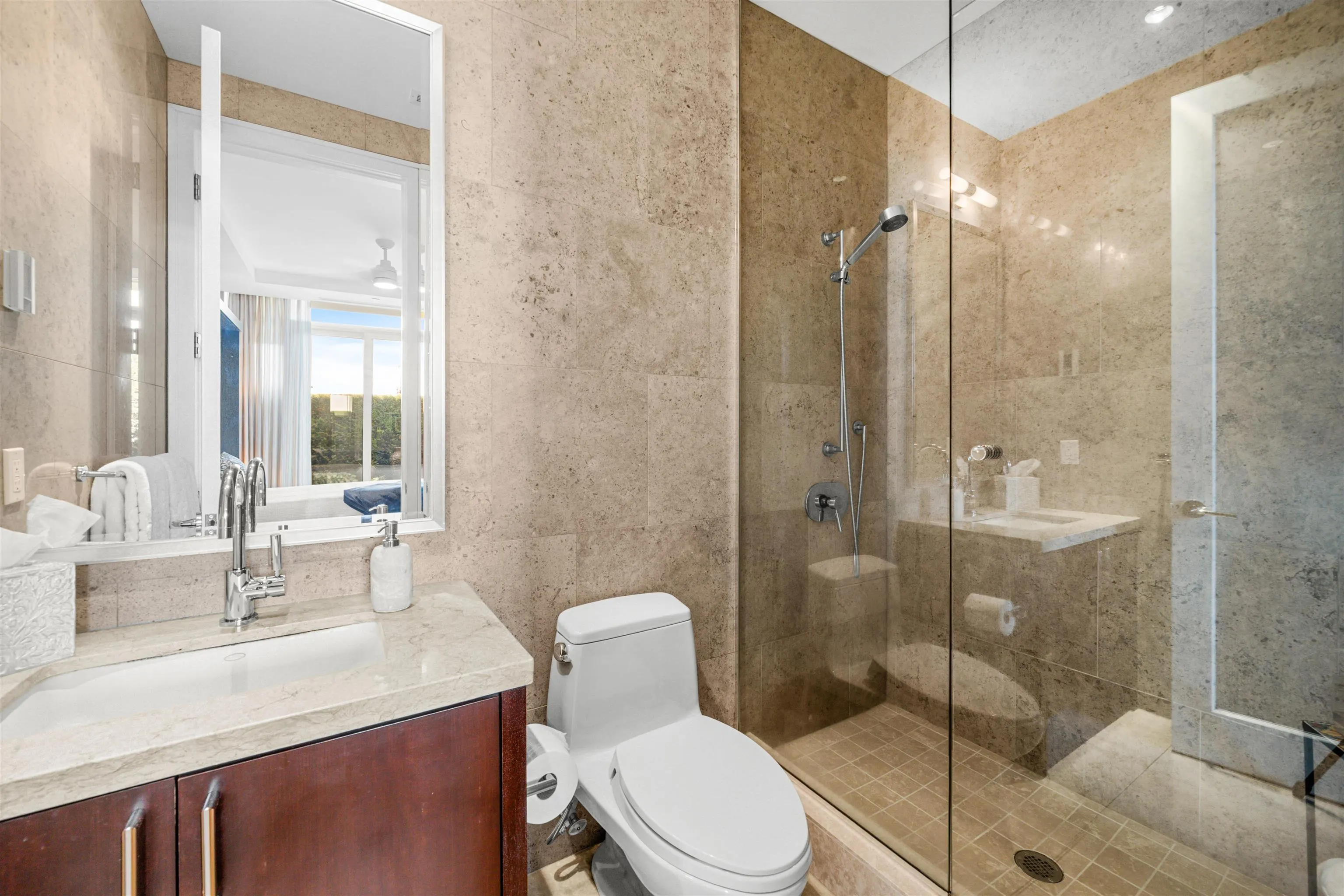 102 2285 Twin Creek Place