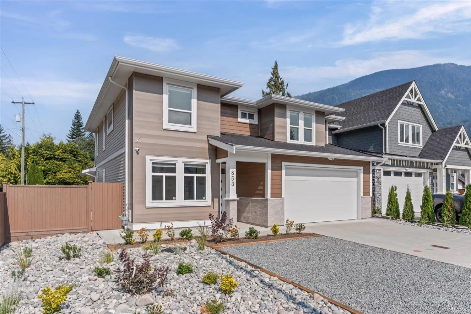 853 Willow Place