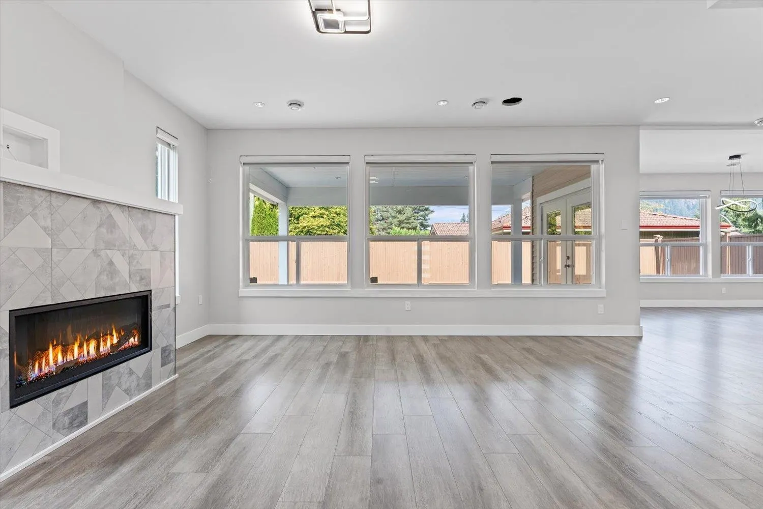 853 Willow Place
