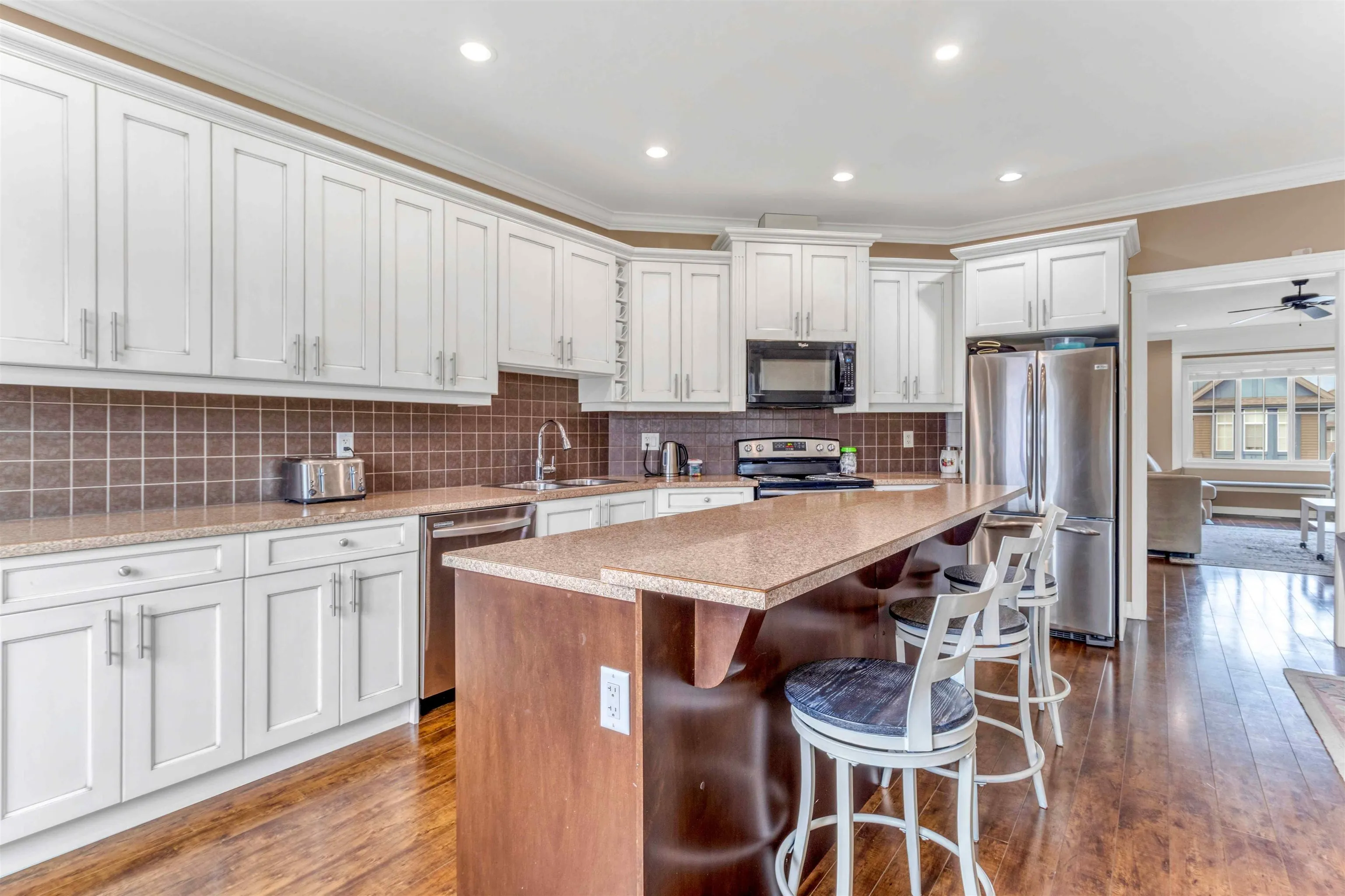 45720 Safflower Crescent