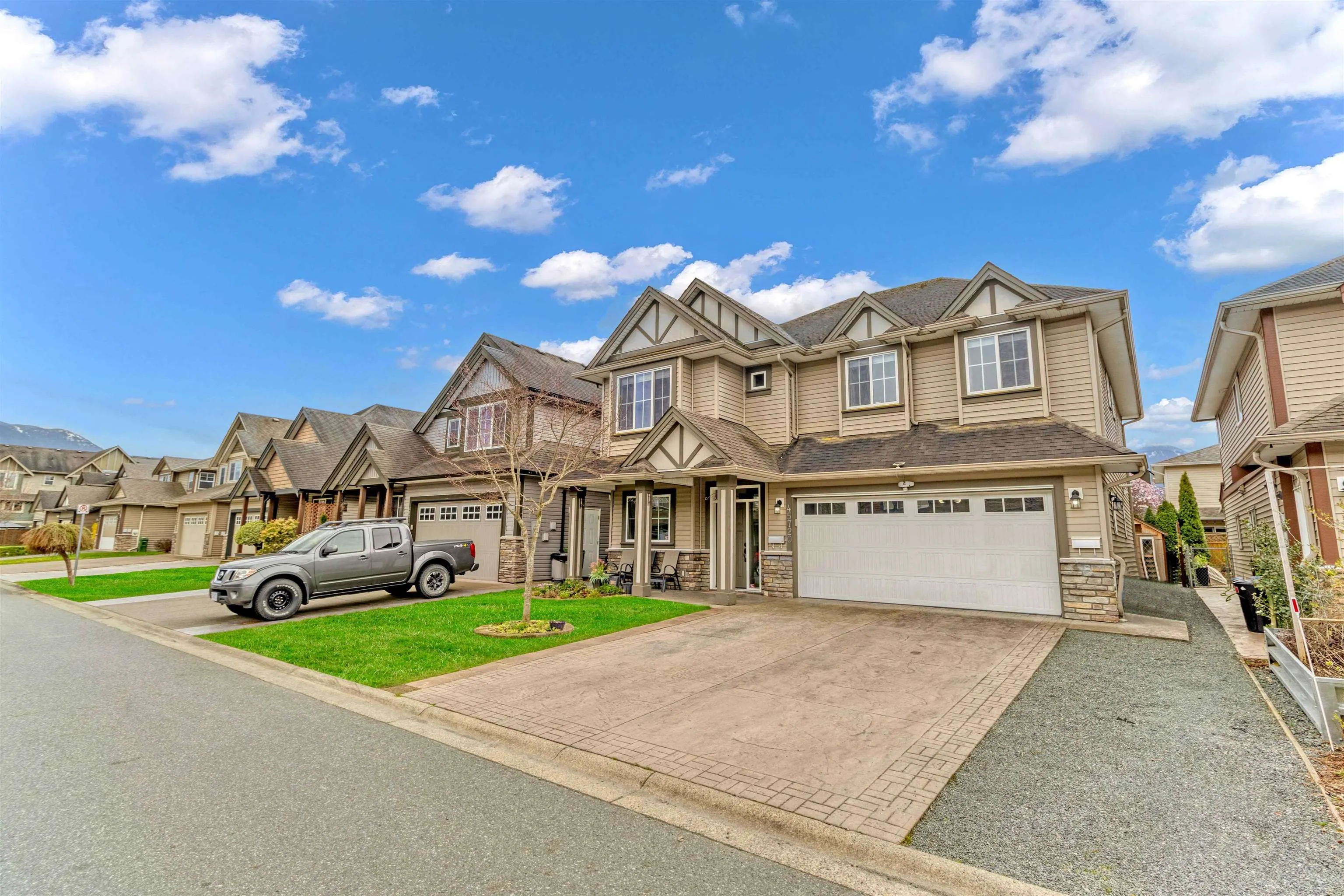 45720 Safflower Crescent