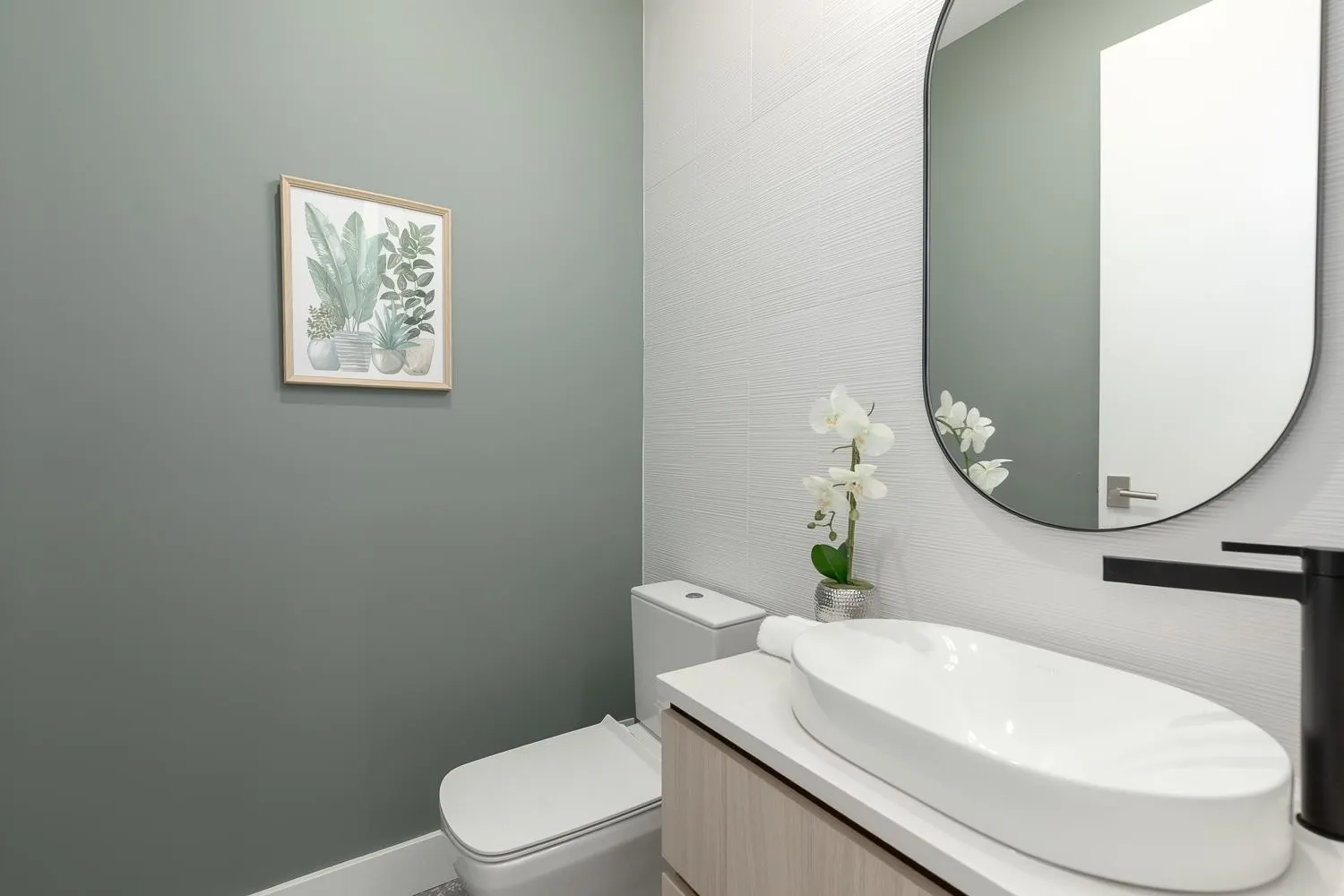 1 3186 W 11th Avenue