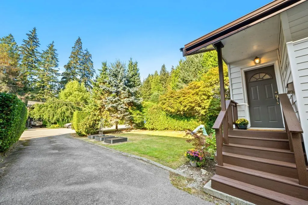 4565 Cove Cliff Road