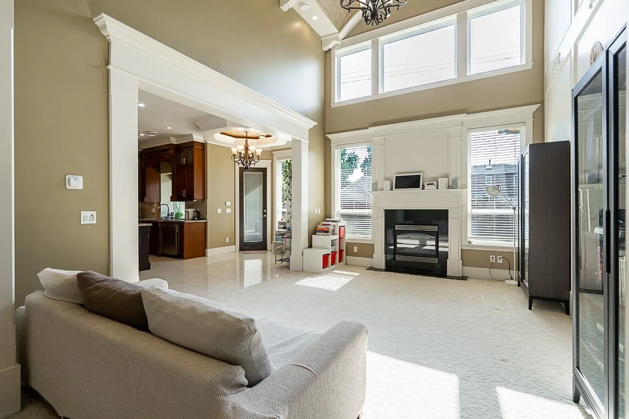 7600 Belair Drive