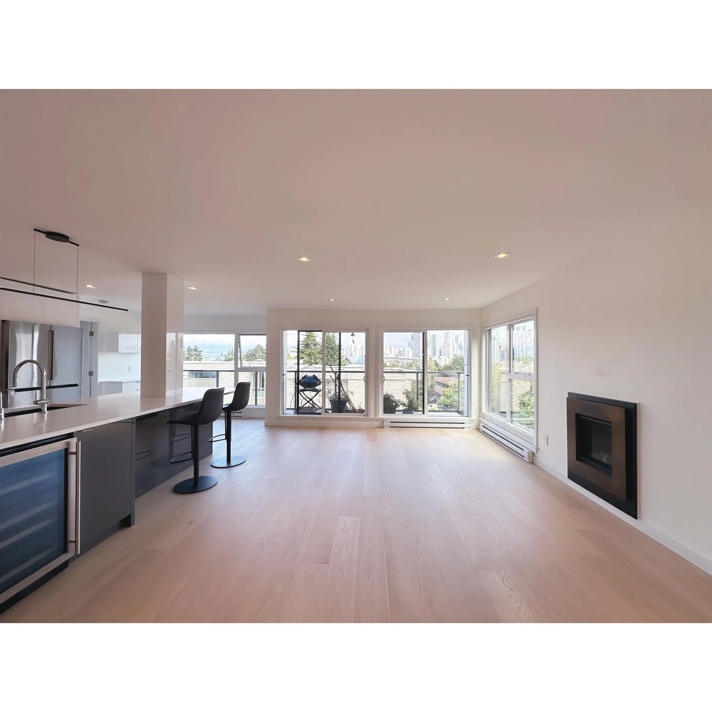 20X 1315 W 7th Avenue