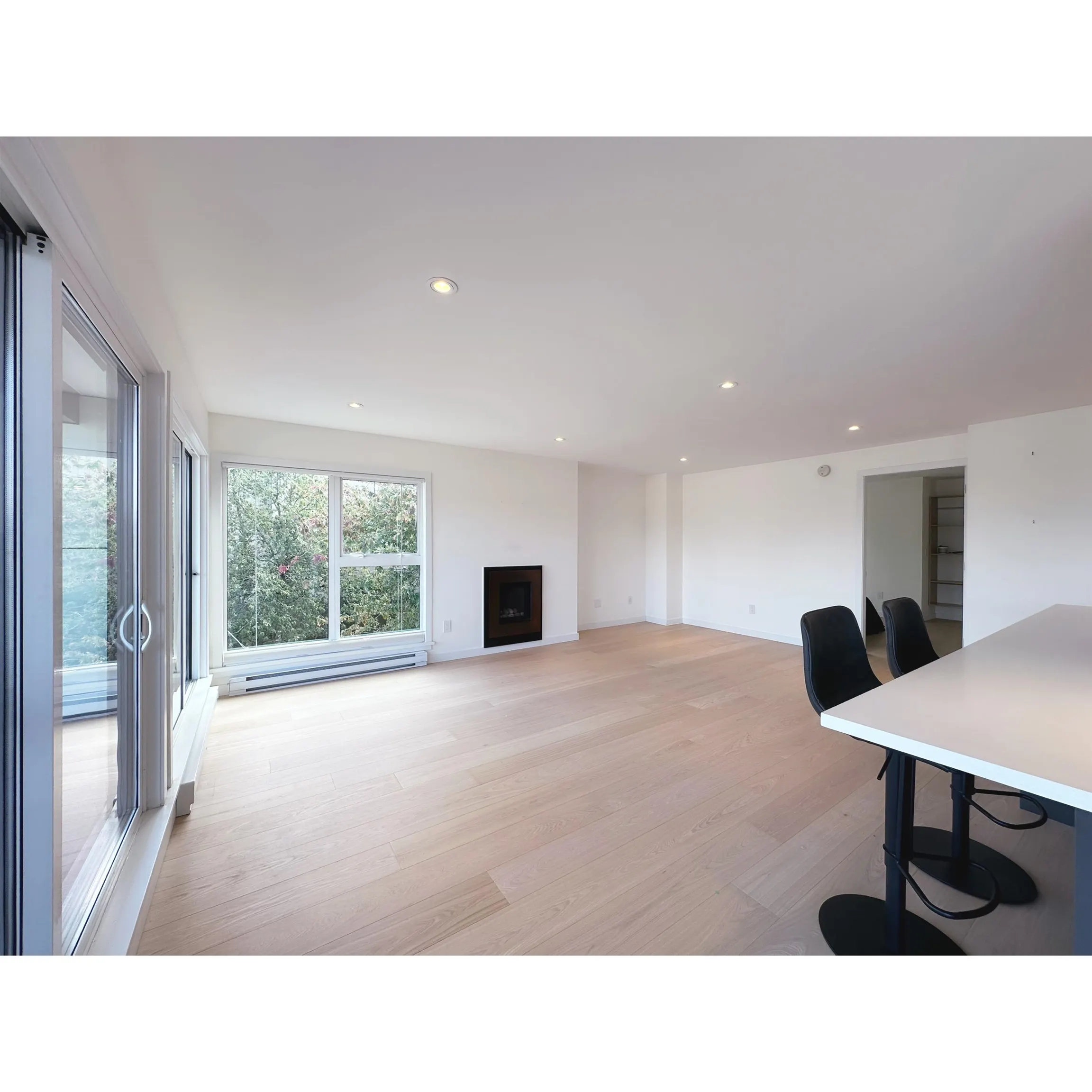 20X 1315 W 7th Avenue