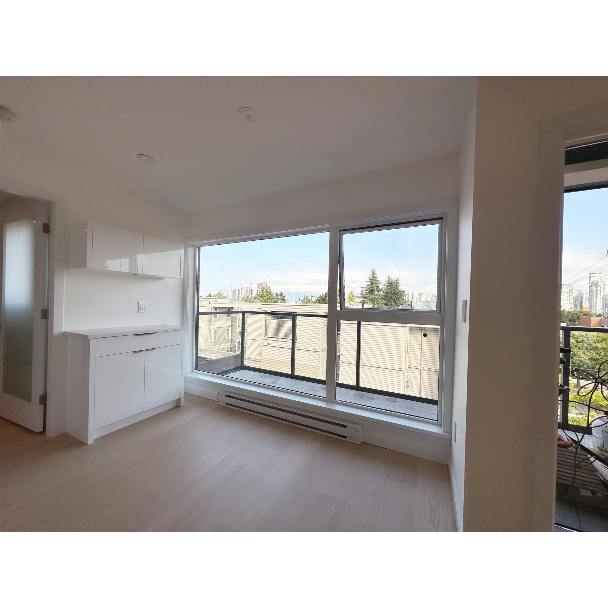 20X 1315 W 7th Avenue