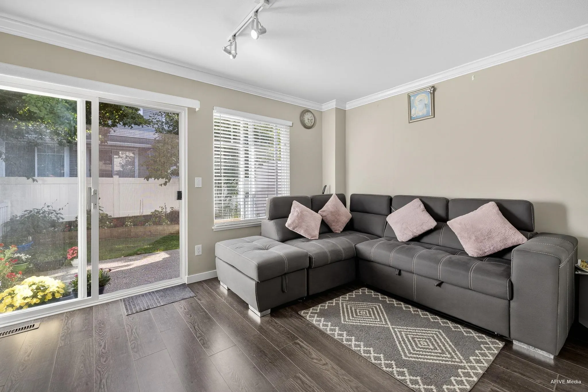 112 12711 64 Avenue