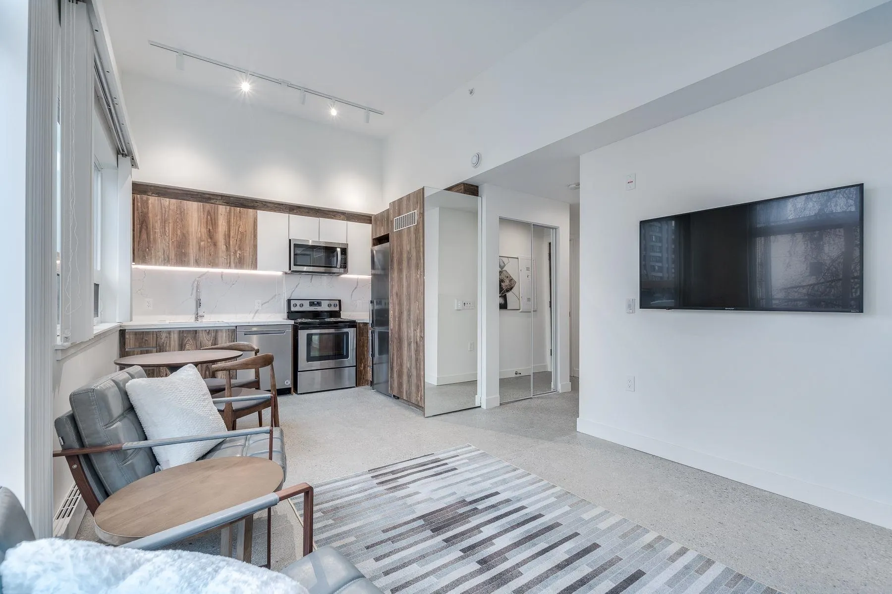 401 - PROMO 1170 Barclay Street