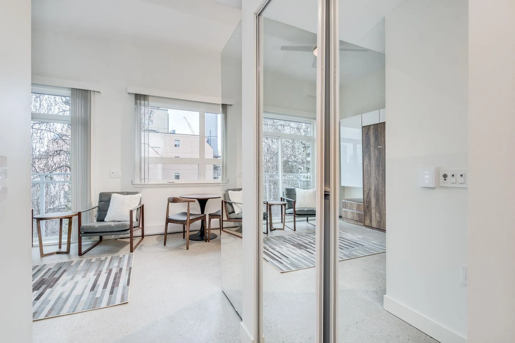 401 - PROMO 1170 Barclay Street