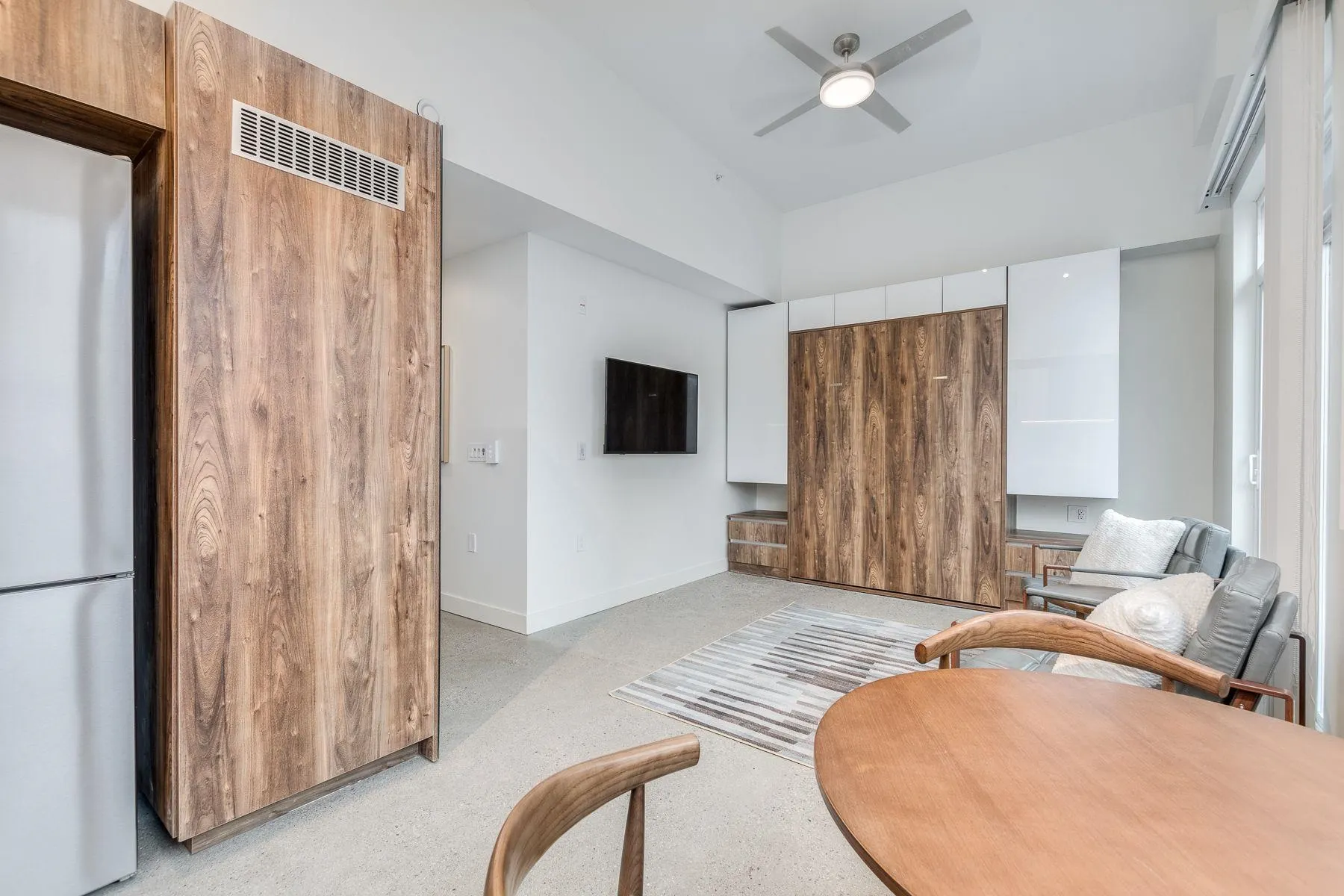 401 - PROMO 1170 Barclay Street